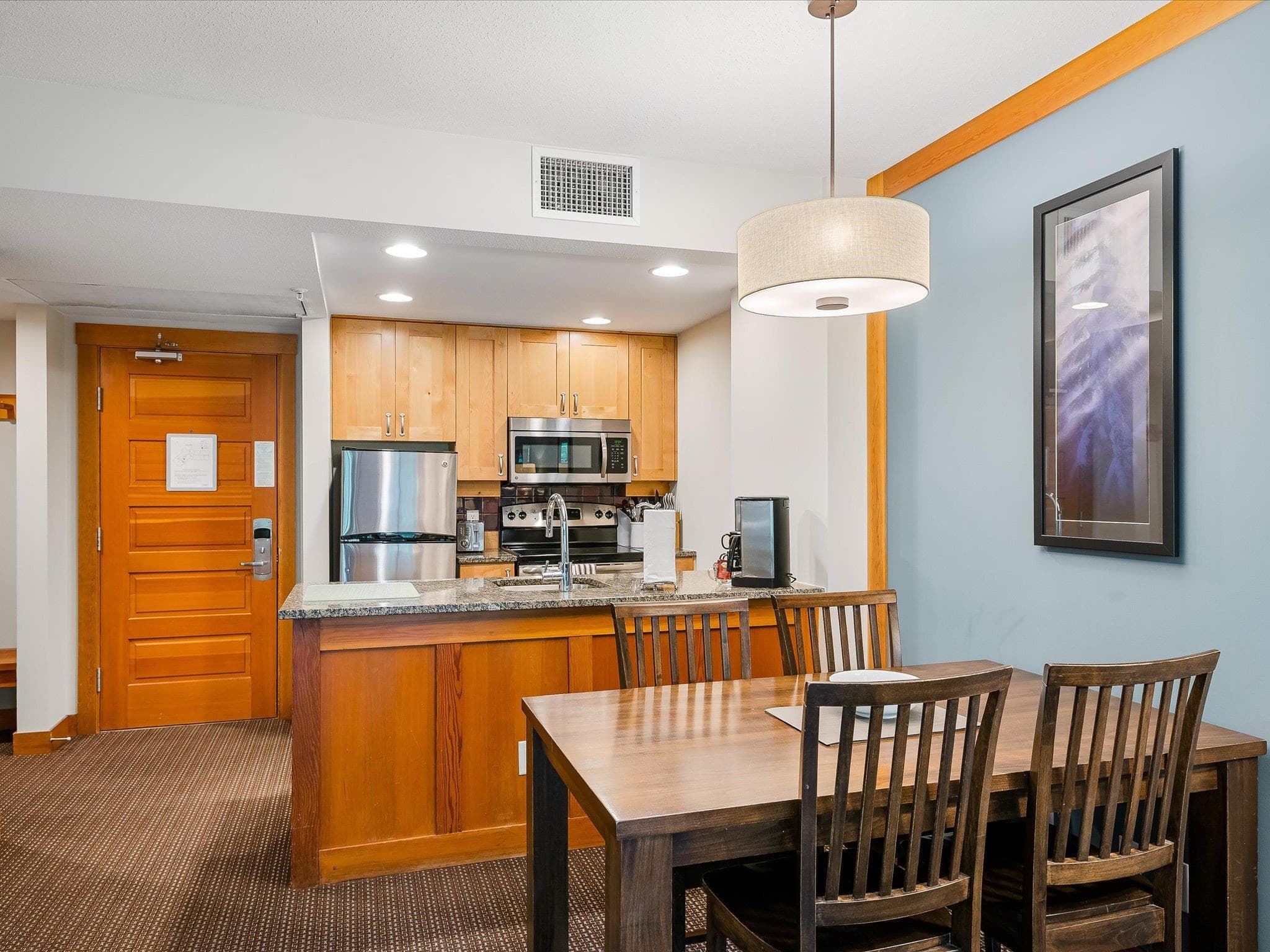 436D - 2036 London Lane, Whistler, V8E 0N7 — photo 4