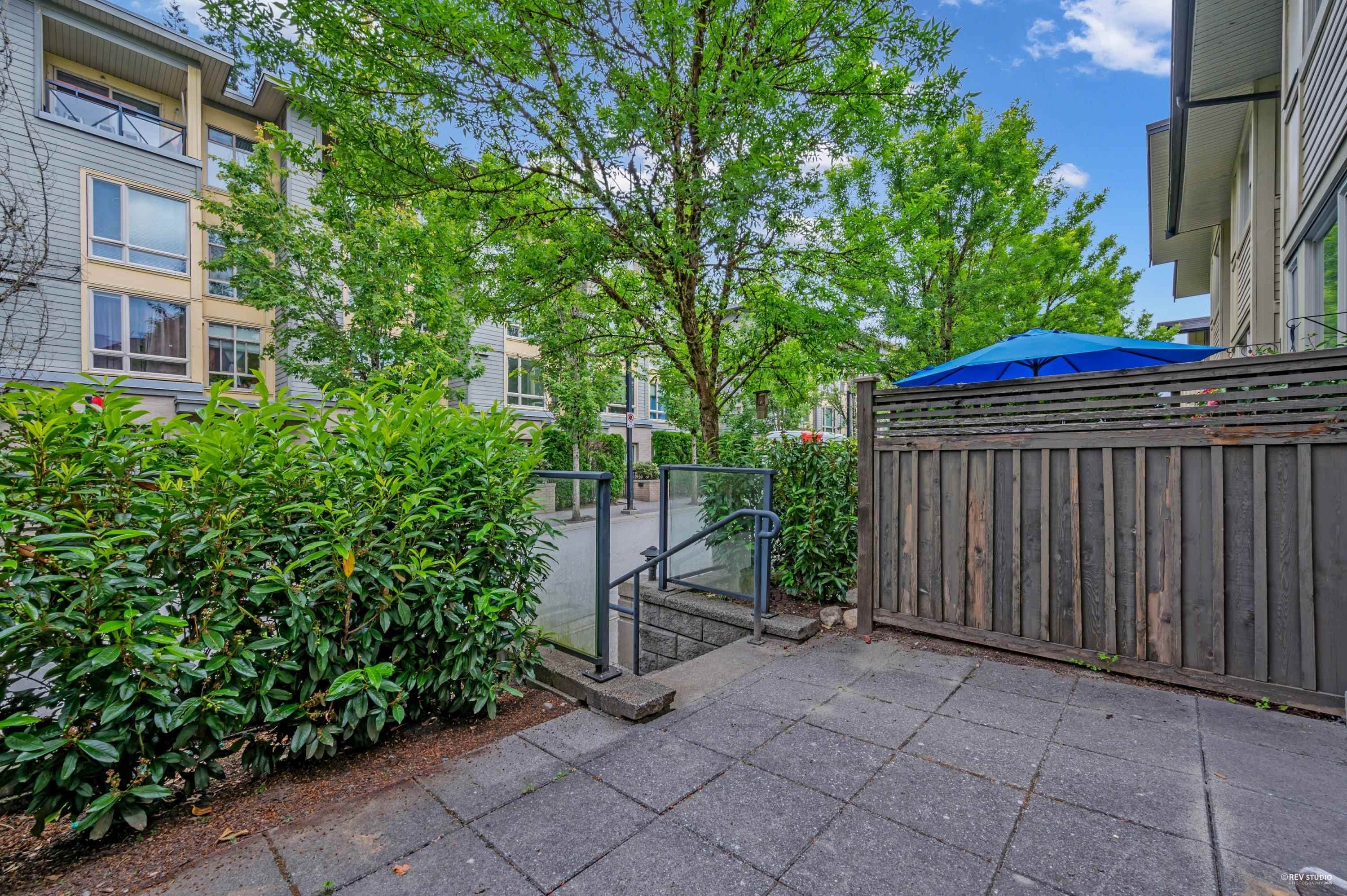 51 - 9229 University Crescent, Burnaby, V5A 4Z2 — photo 2