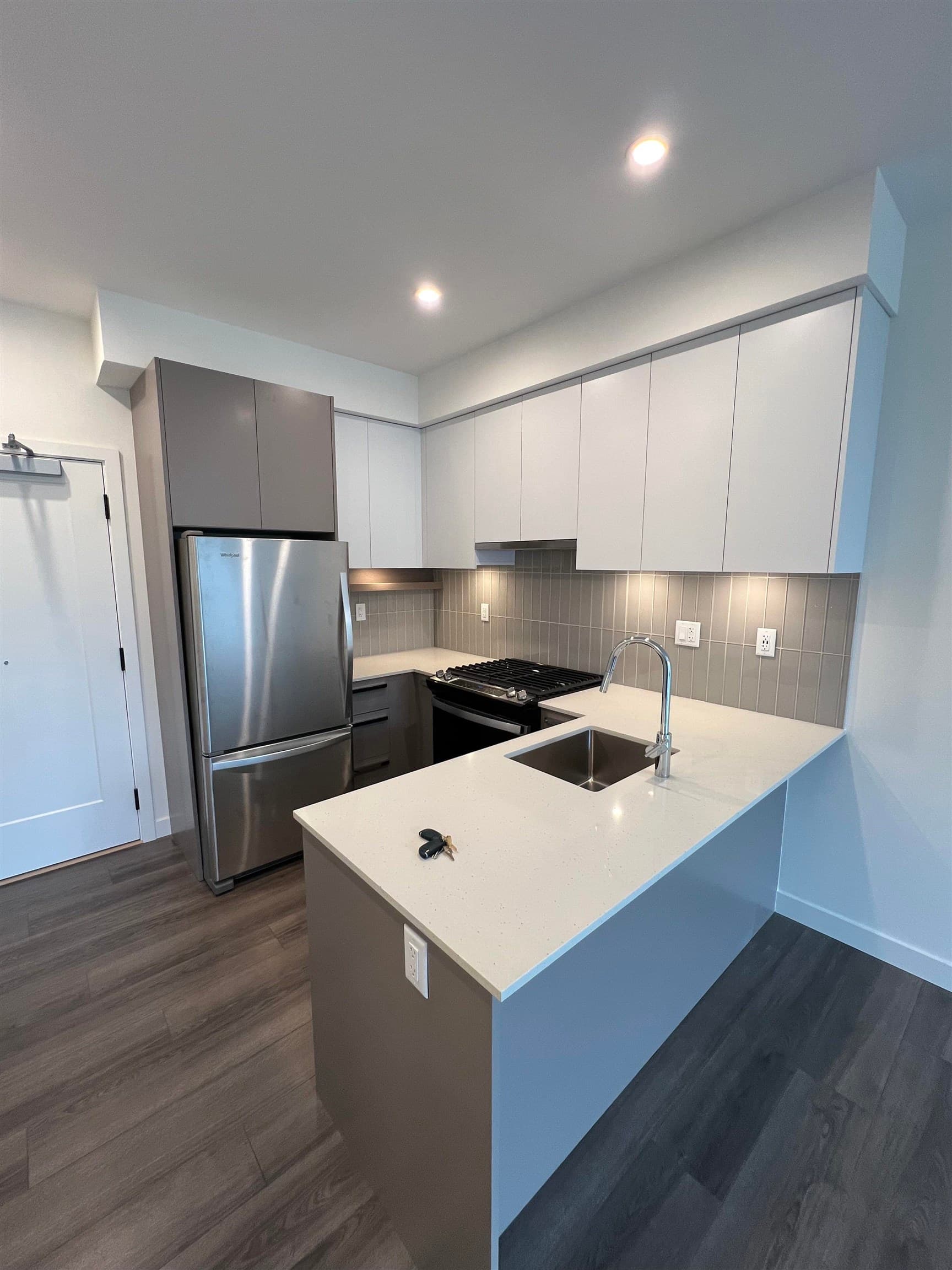 411 - 13788 76 Avenue, Surrey, V3W 3V9 — photo 4