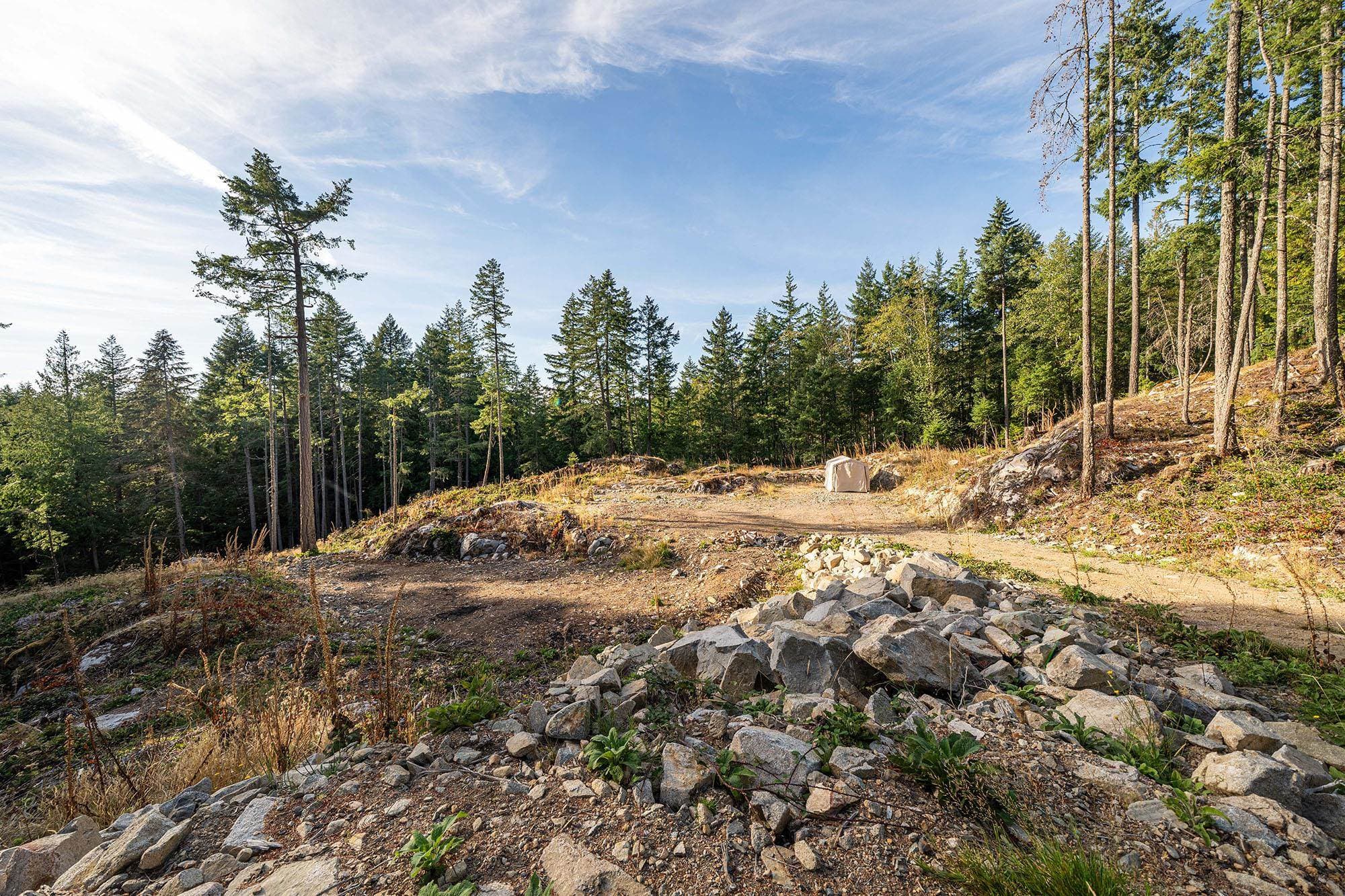 1570 Douglas Road, Bowen Island, V0N 1G2 — photo 5