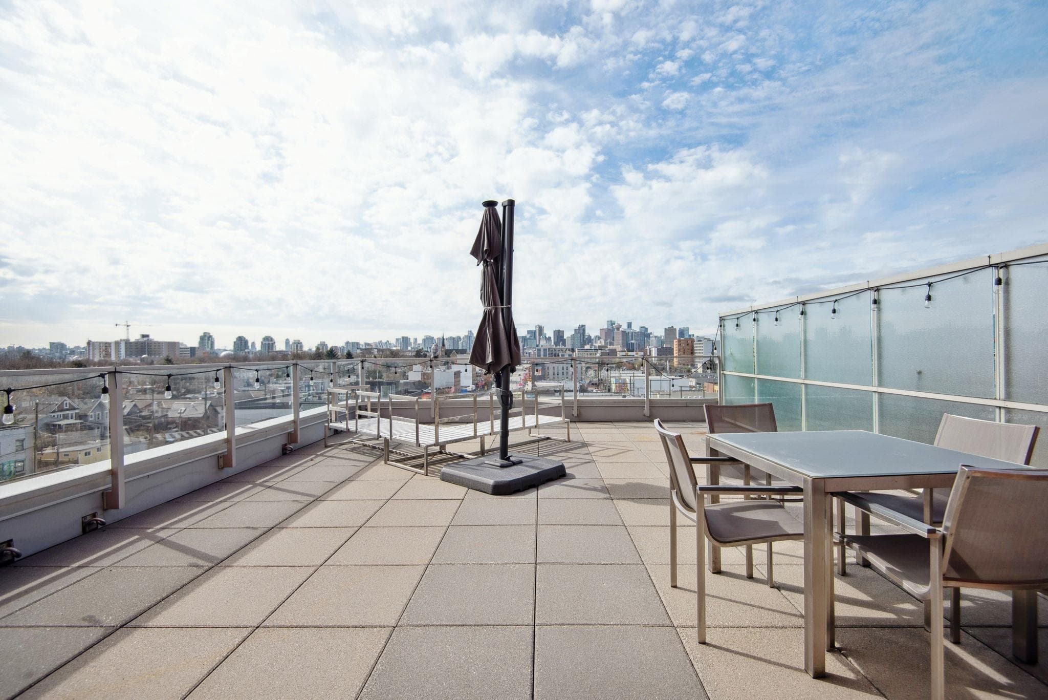 808 - 933 E Hastings Street, Vancouver, V6A 0G6 — photo 2