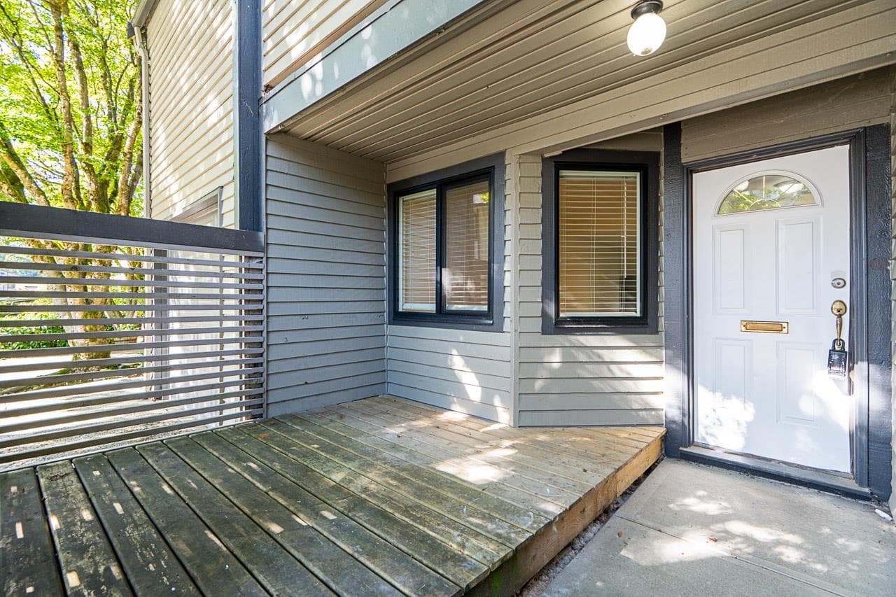 8561 Flowering Place, Burnaby, V5A 4B4 — photo 2