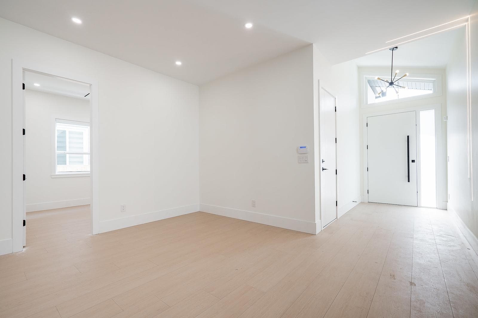 11551 80 Avenue, Delta, V4C 1X5 — photo 2
