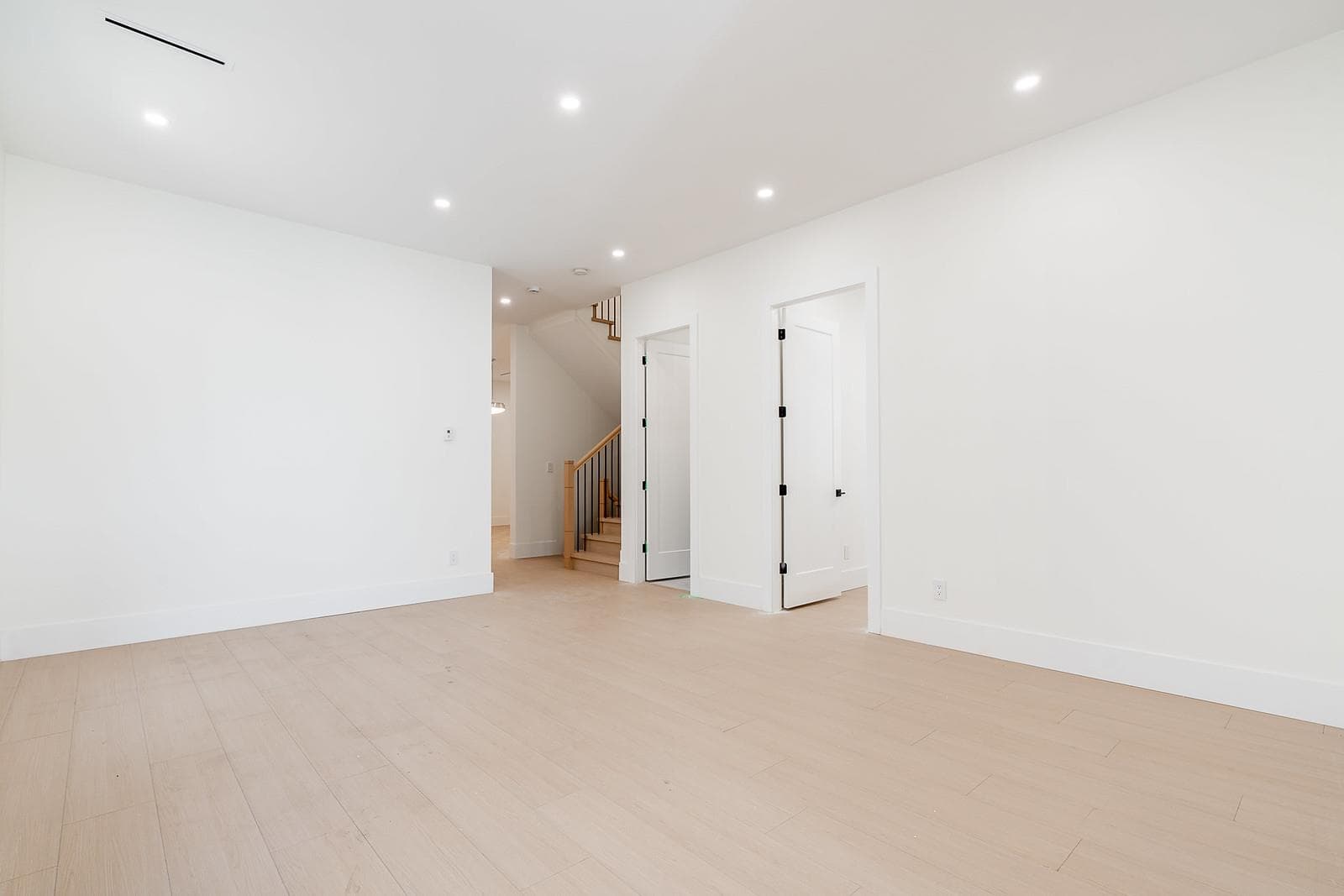 11551 80 Avenue, Delta, V4C 1X5 — photo 5