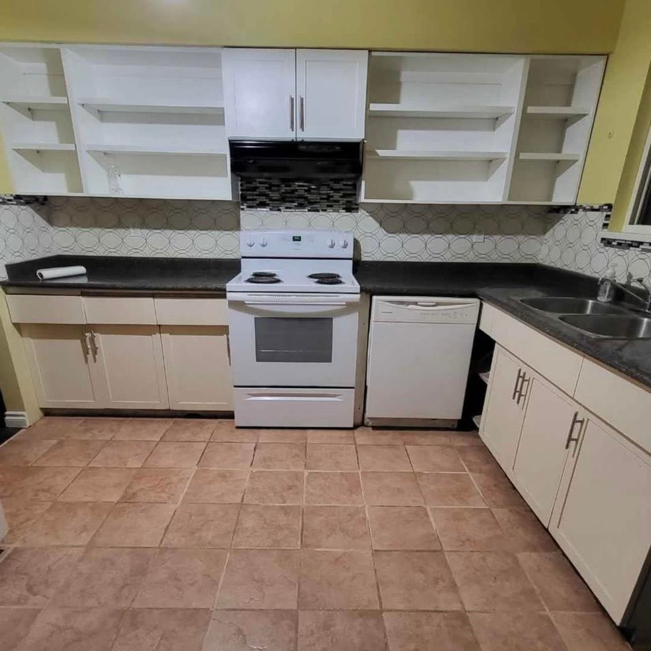 2118 Mary Hill Road, Port Coquitlam, V3C 3A1 — photo 5