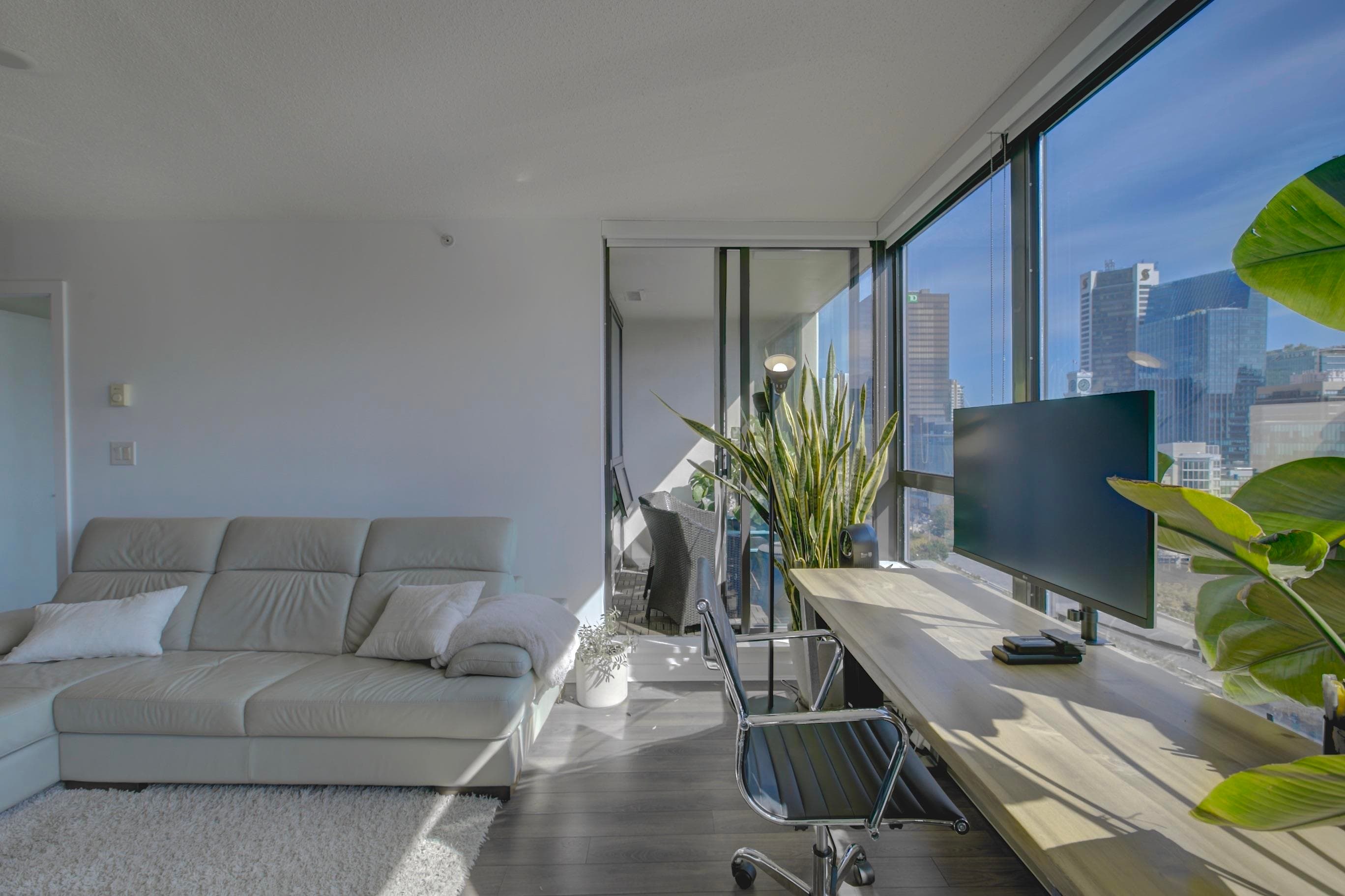 1303 - 938 Smithe Street, Vancouver, V6Z 3H8 — photo 4
