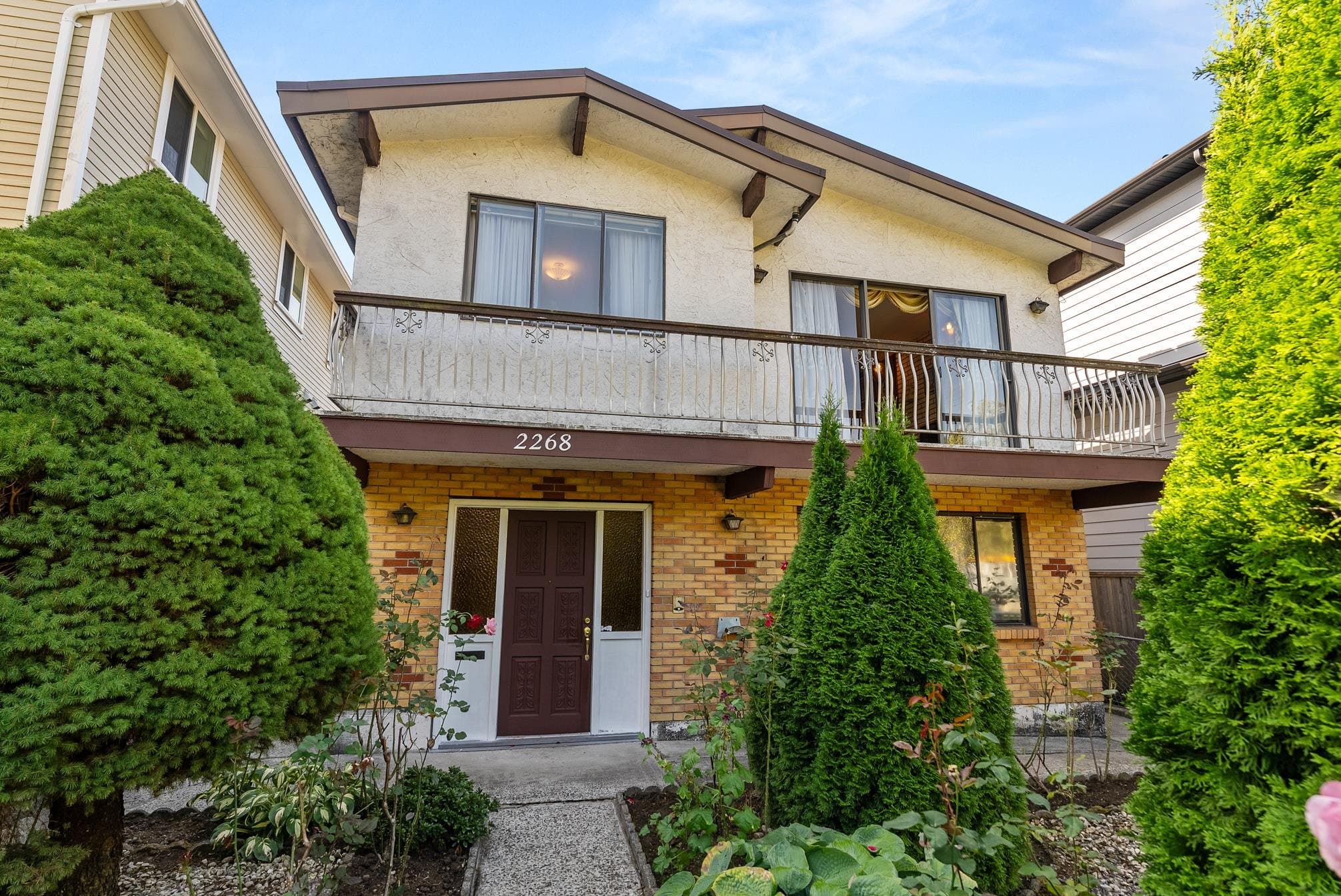 2268 Wenonah Street, Vancouver, V5N 2Z6 — photo 2