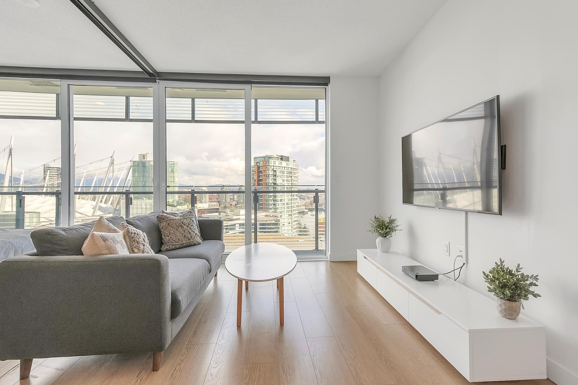 2212 - 89 Nelson Street, Vancouver, V6Z 0E7 — photo 2