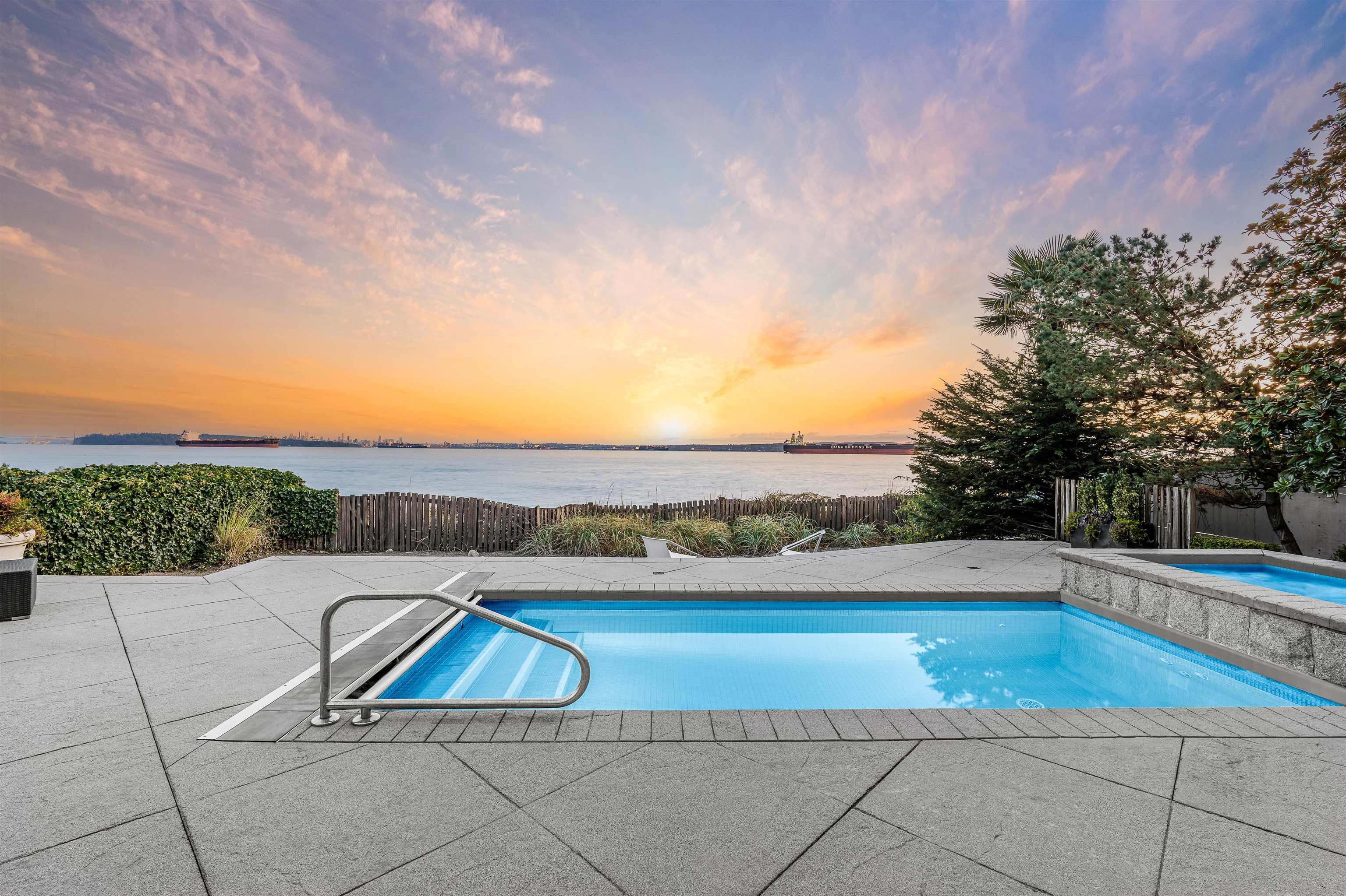 4208 Evergreen Avenue, West Vancouver, V7V 1H1 — photo 3