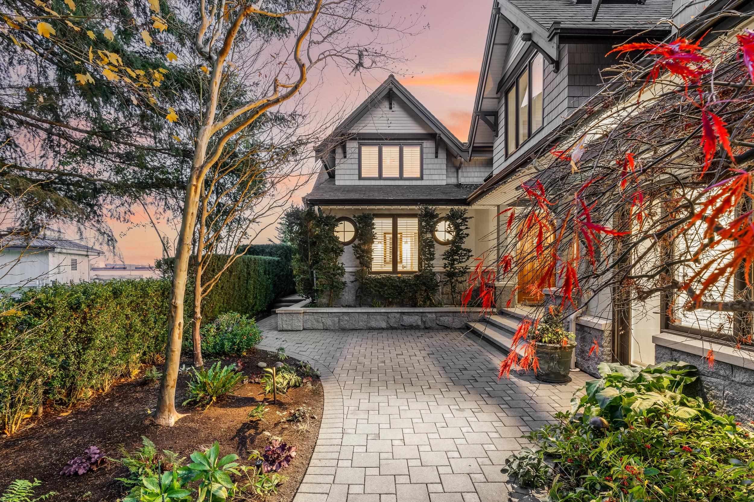 4208 Evergreen Avenue, West Vancouver, V7V 1H1 — photo 5