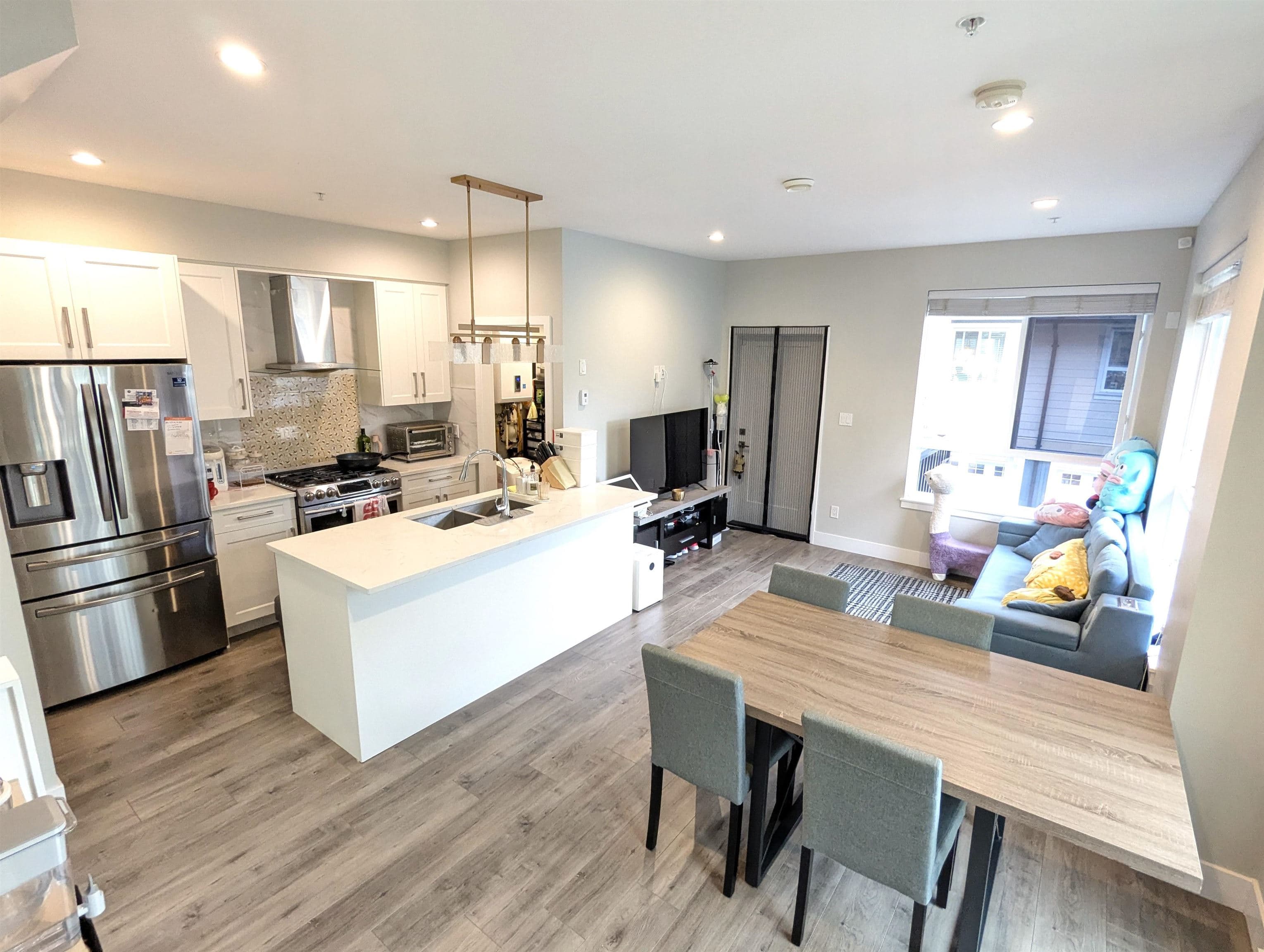 52 - 430 Duncan Street, New Westminster, V3M 0M2 — photo 2