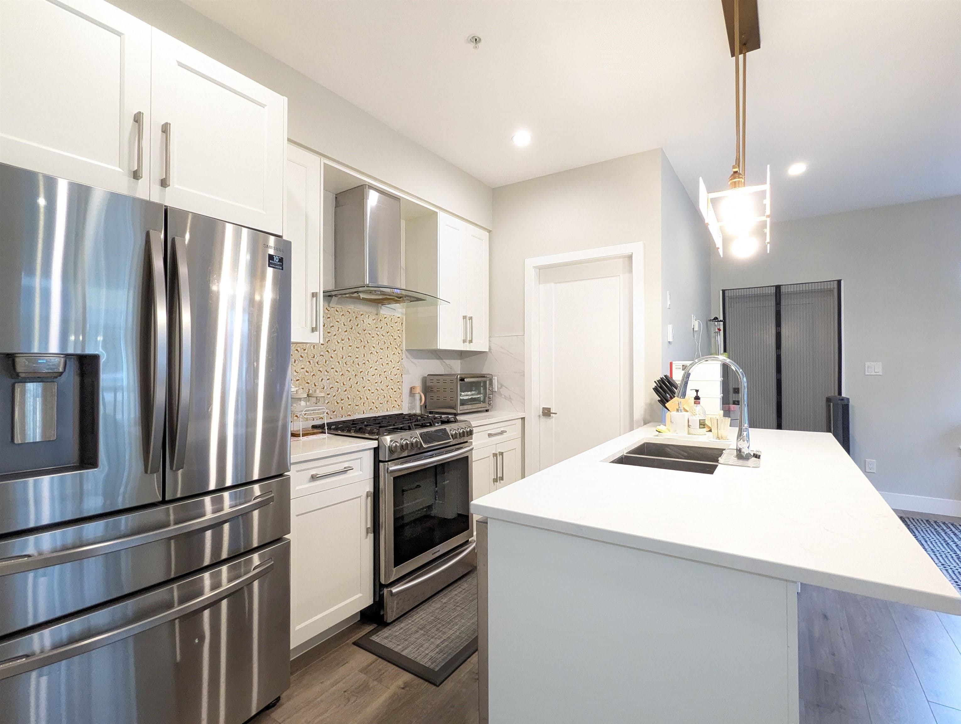 52 - 430 Duncan Street, New Westminster, V3M 0M2 — photo 3
