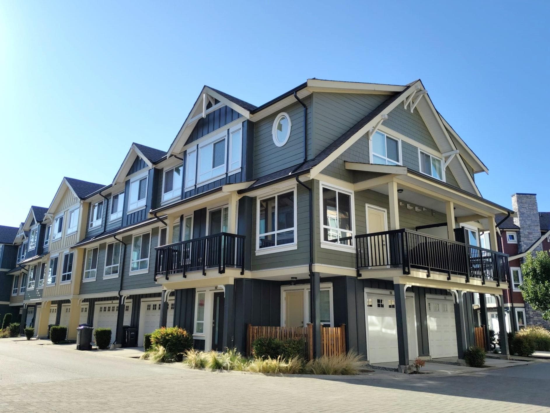 52 - 430 Duncan Street, New Westminster