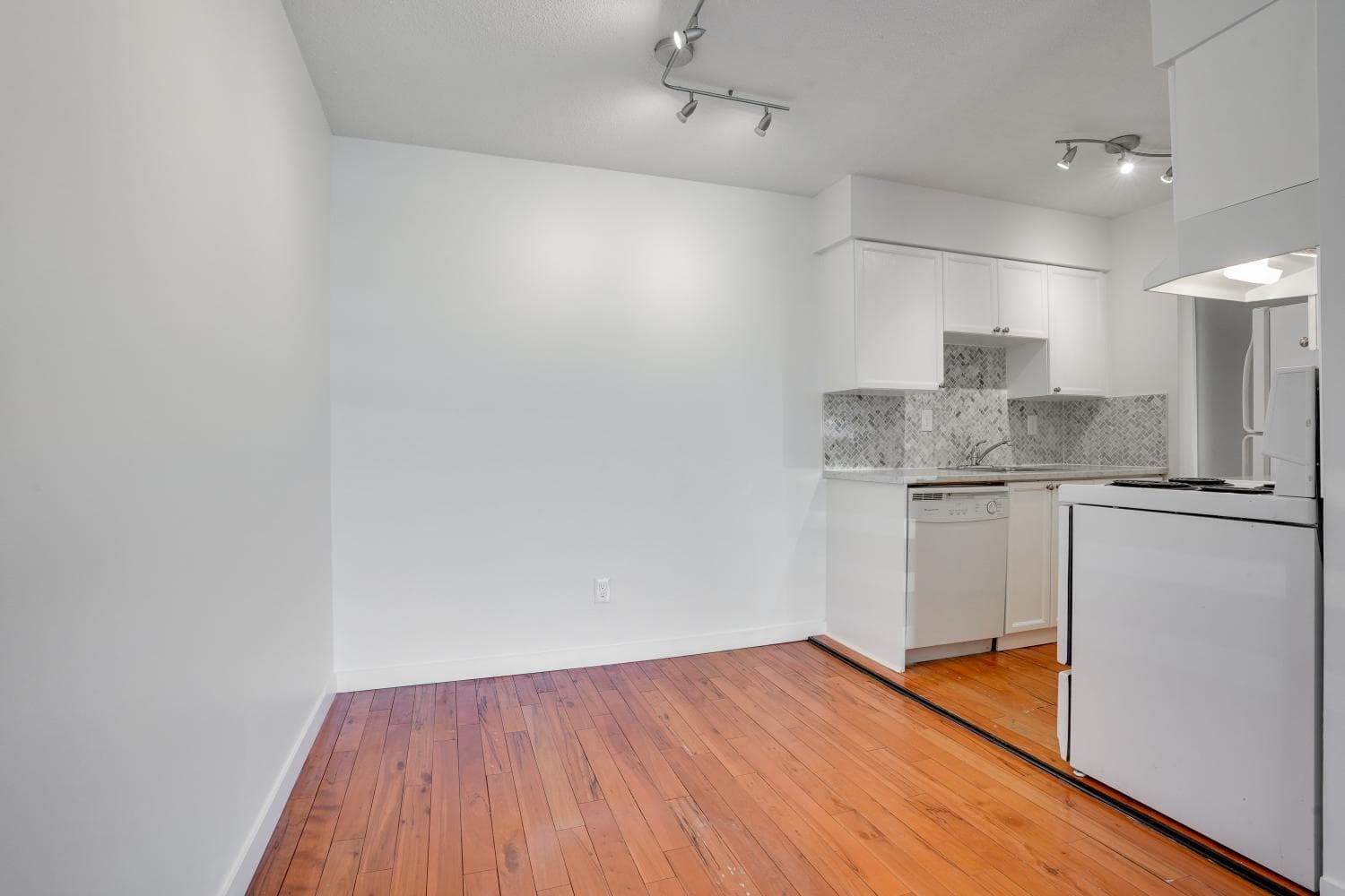 101 - 2040 Cornwall Avenue, Vancouver, V6J 1E1 — photo 5