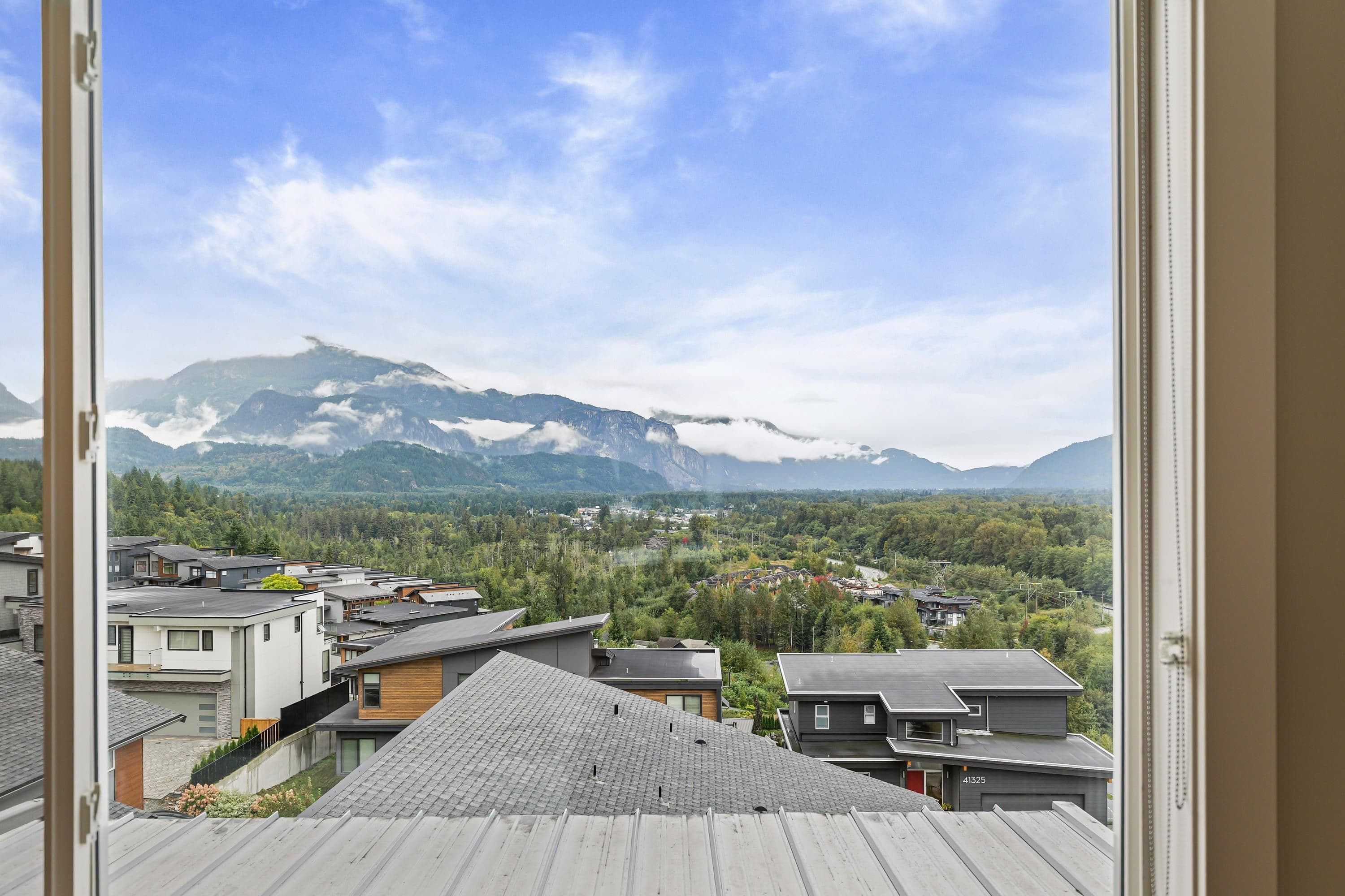 5 - 41365 Skyridge Place, Squamish, V8B 0Y6 — photo 4