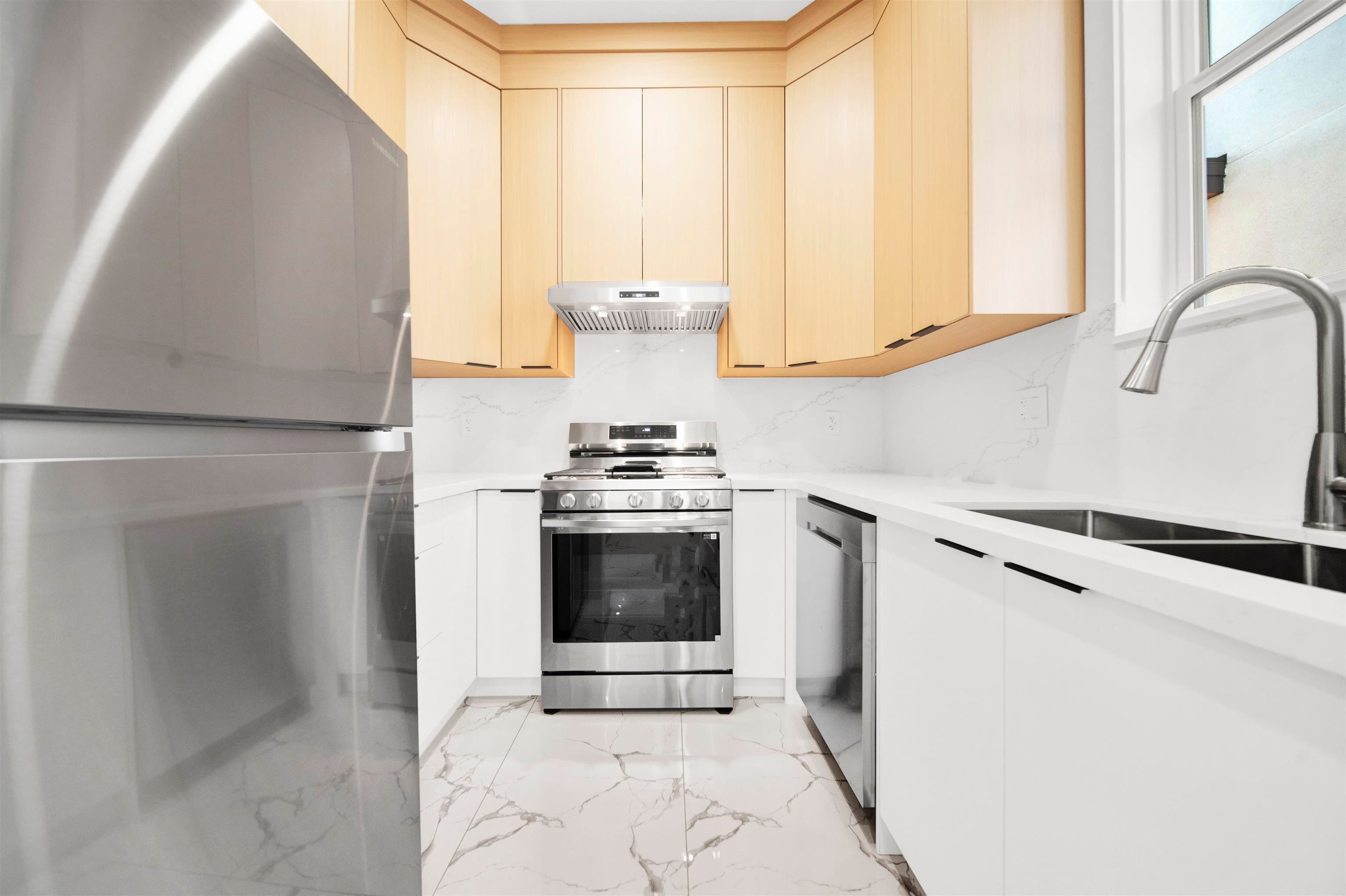 11775 82b Avenue, Delta, V4C 2E8 — photo 4