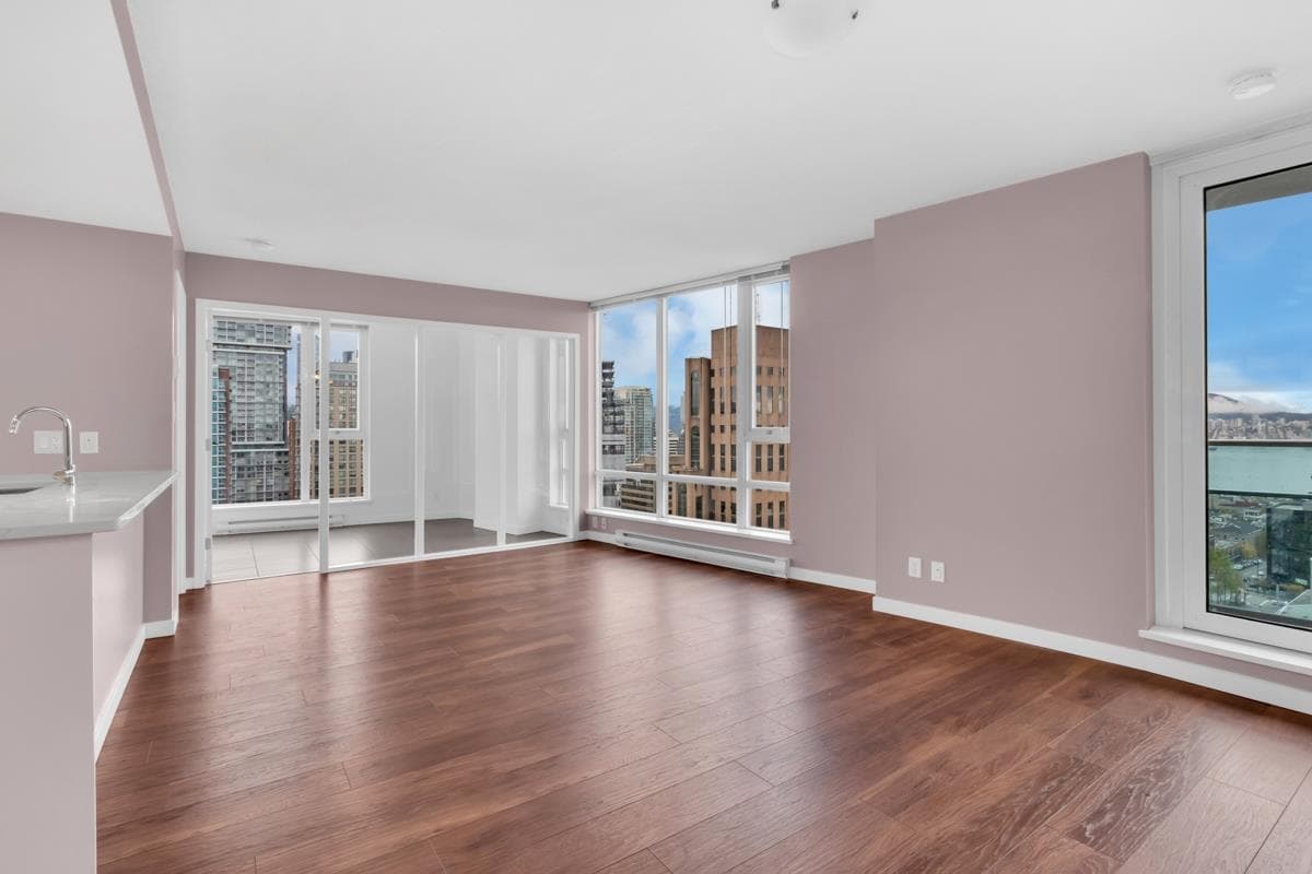 2502 - 233 Robson Street, Vancouver, V6B 0E8 — photo 1