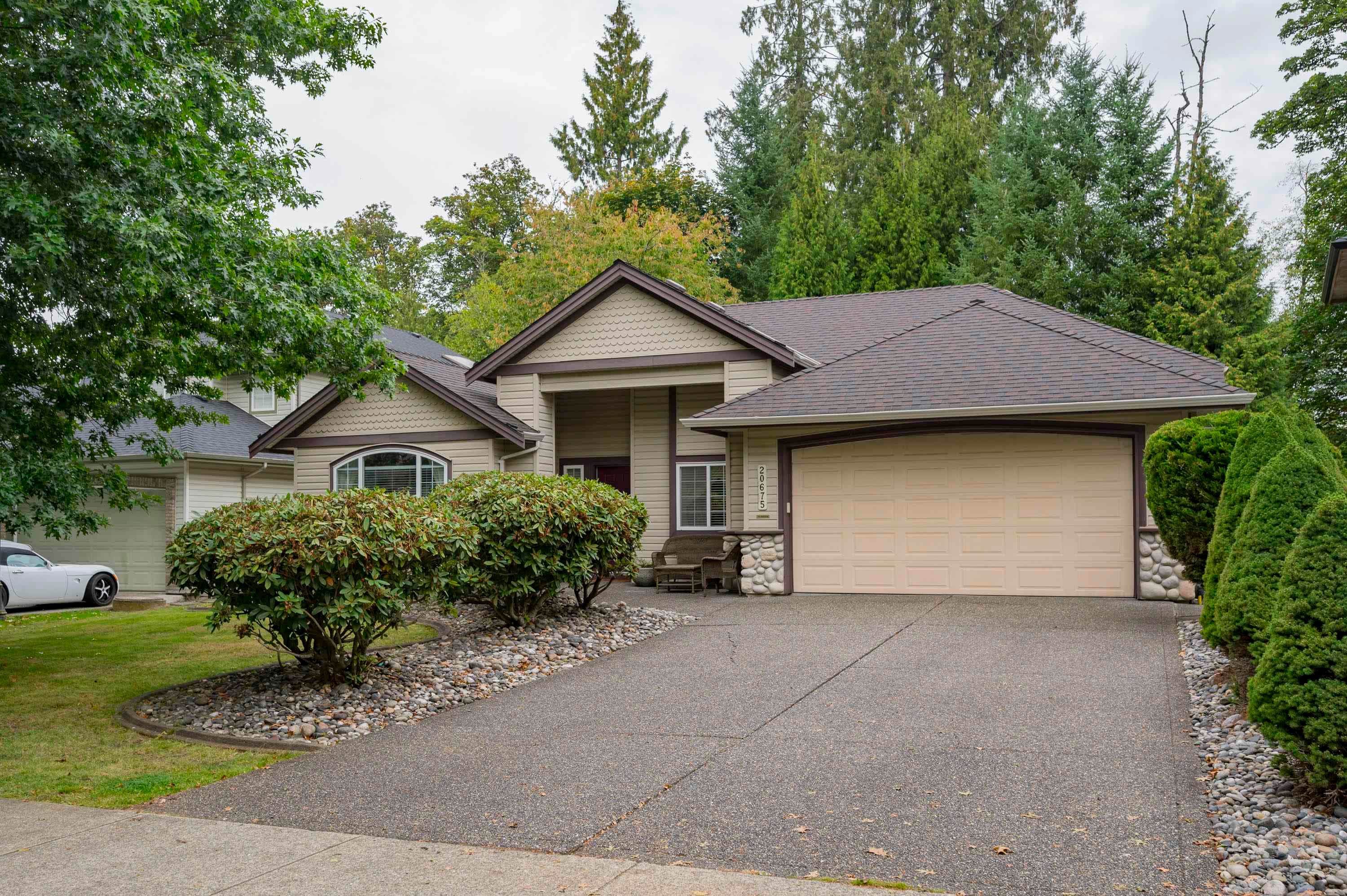 20675 97b Avenue, Langley, V1M 3Y3 — photo 2