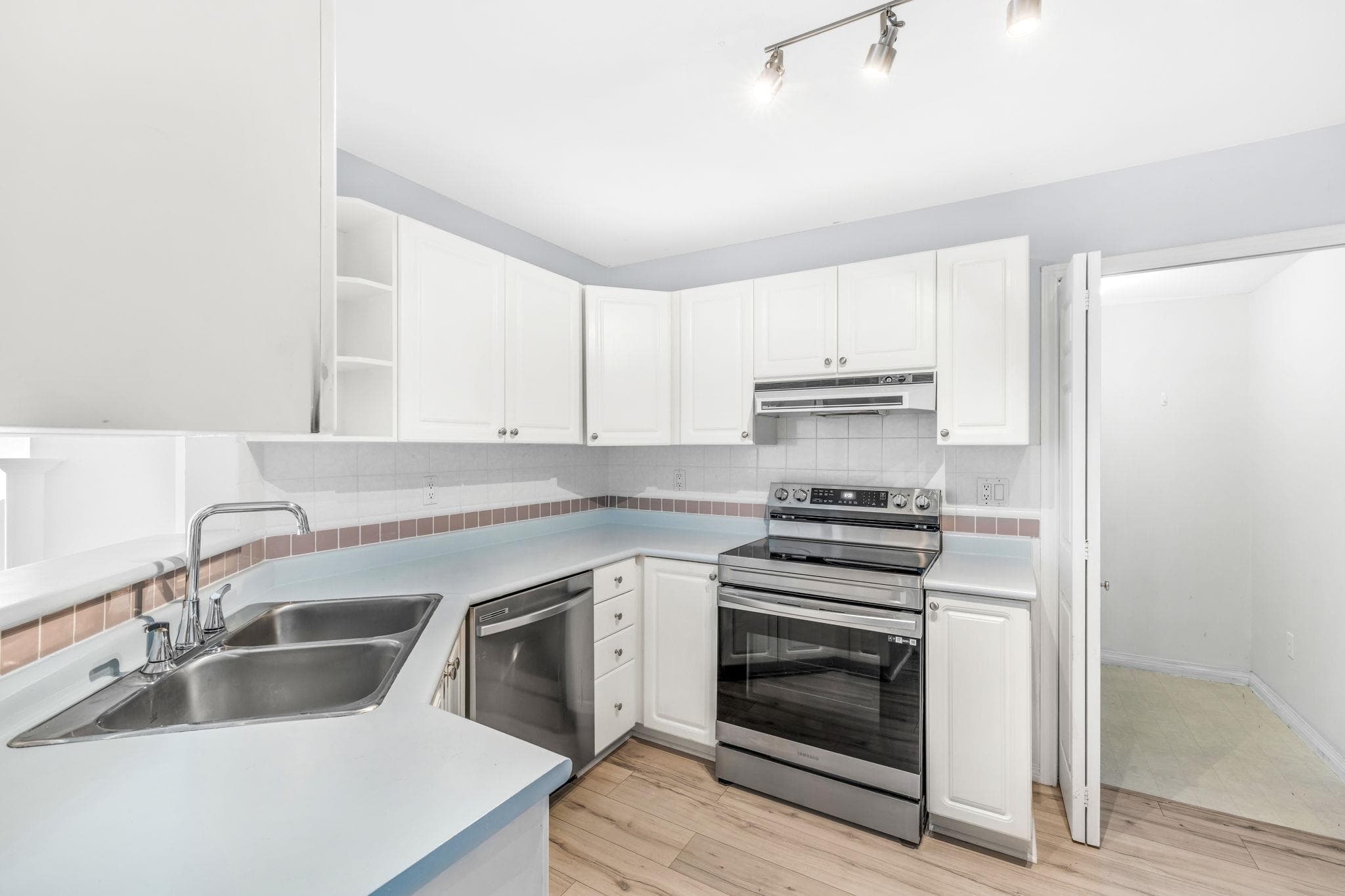 212 - 7151 121 Street, Surrey