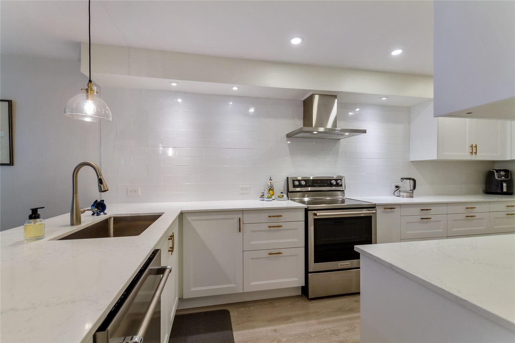 107 - 15300 17 Avenue, Surrey, V4A 8Y6 — photo 3