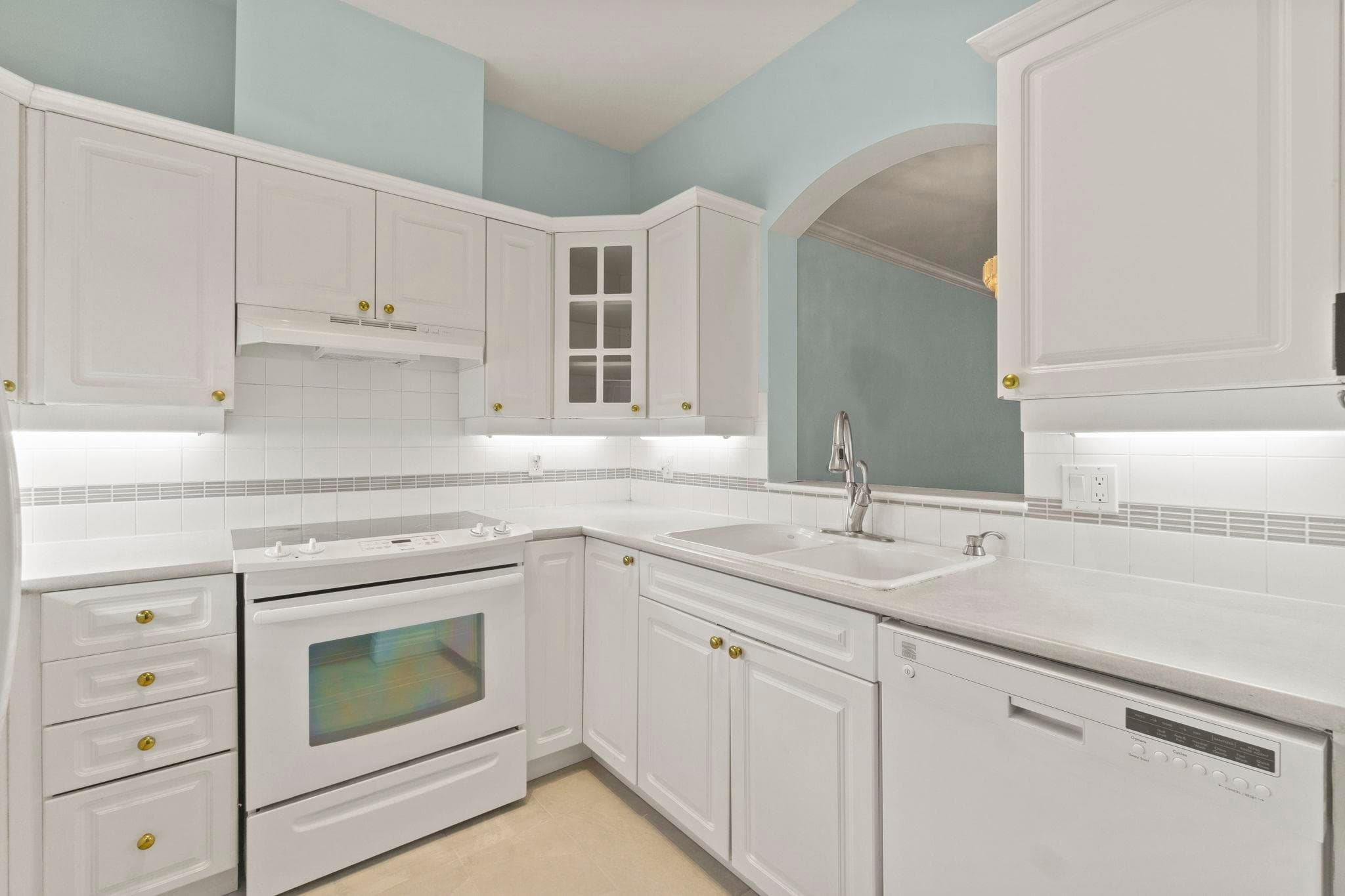 130 - 3098 Guildford Way, Coquitlam, V3B 7W8 — photo 1