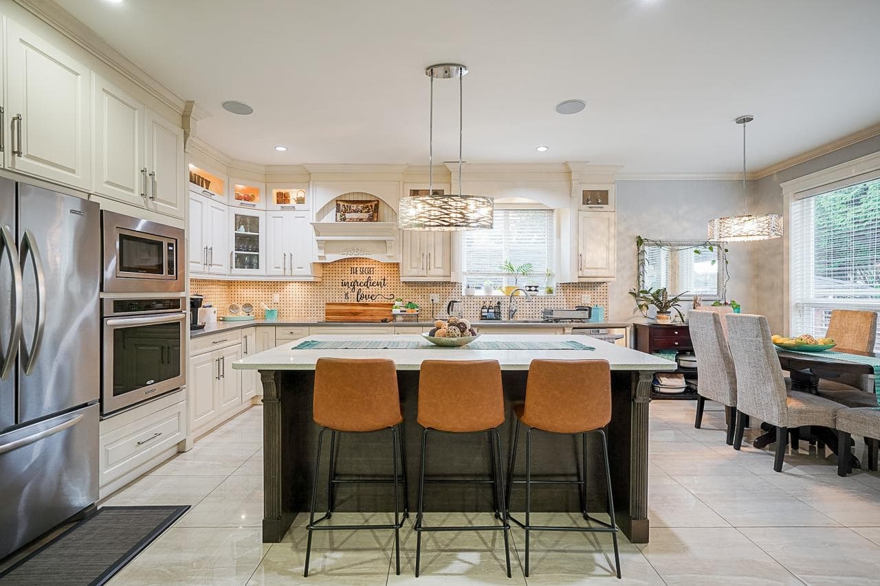 8852 118 Street, Delta, V4C 6H7 — photo 5