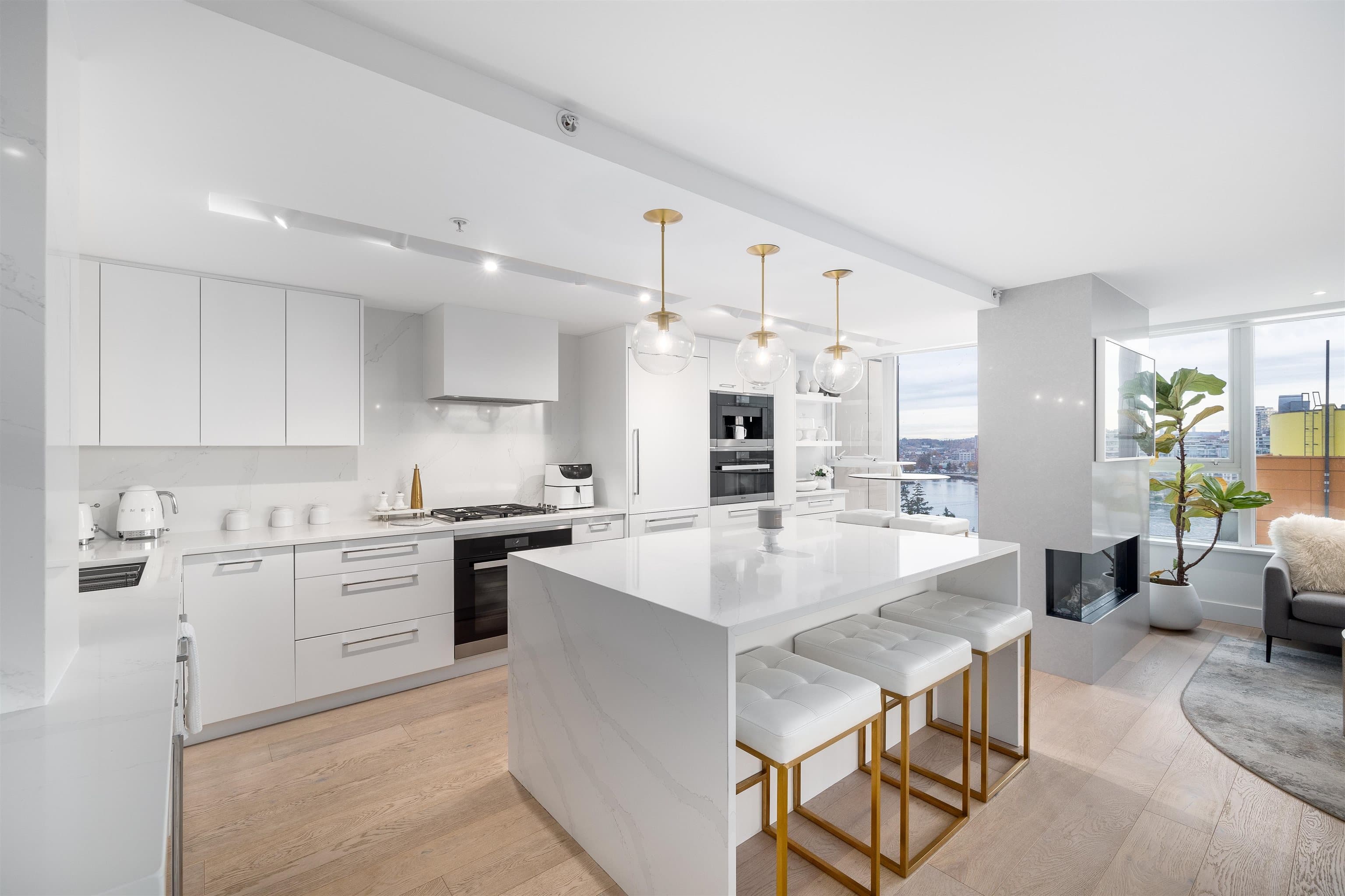 1603 - 33 Smithe Street, Vancouver, V6B 0B5 — photo 3