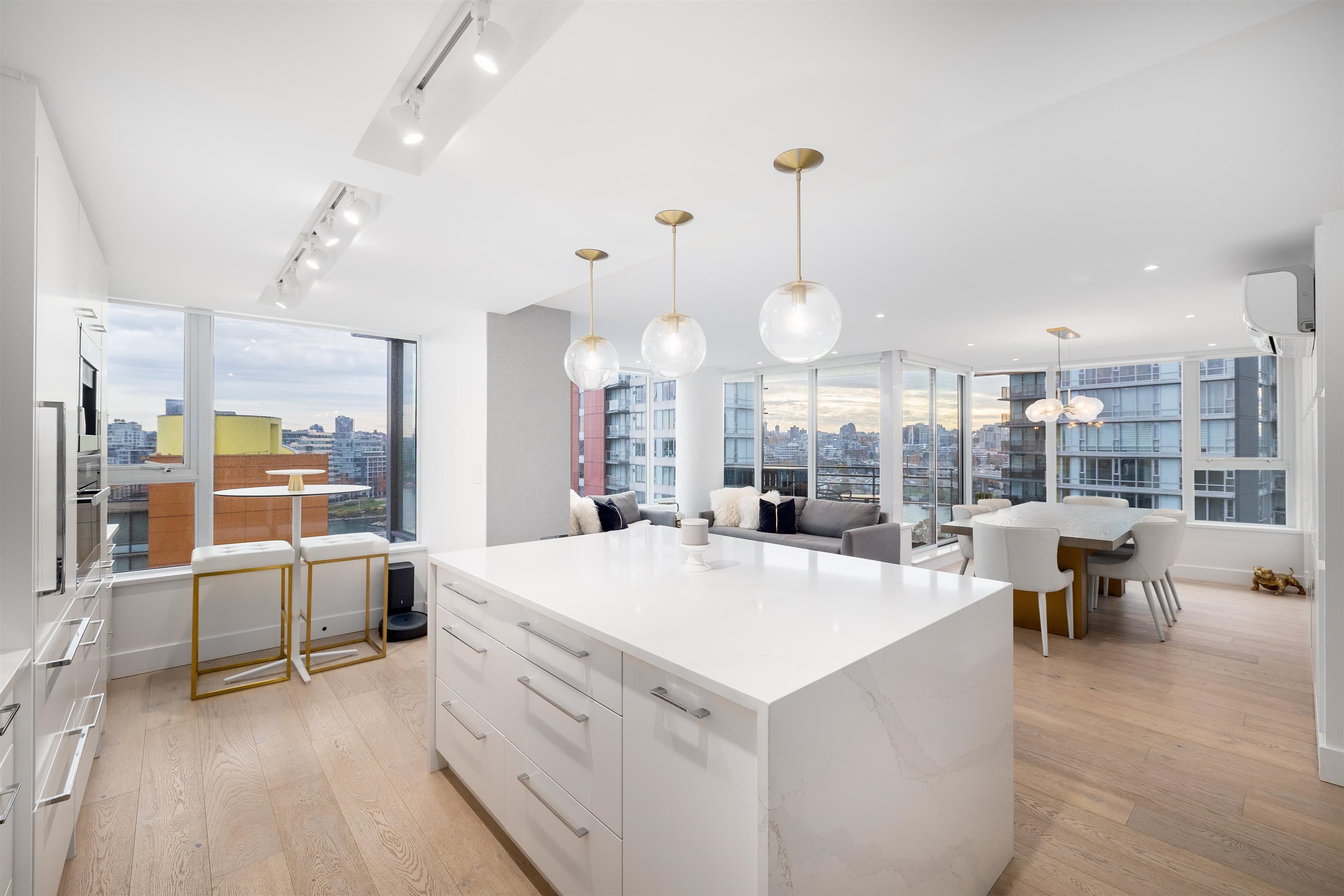 1603 - 33 Smithe Street, Vancouver, V6B 0B5 — photo 4