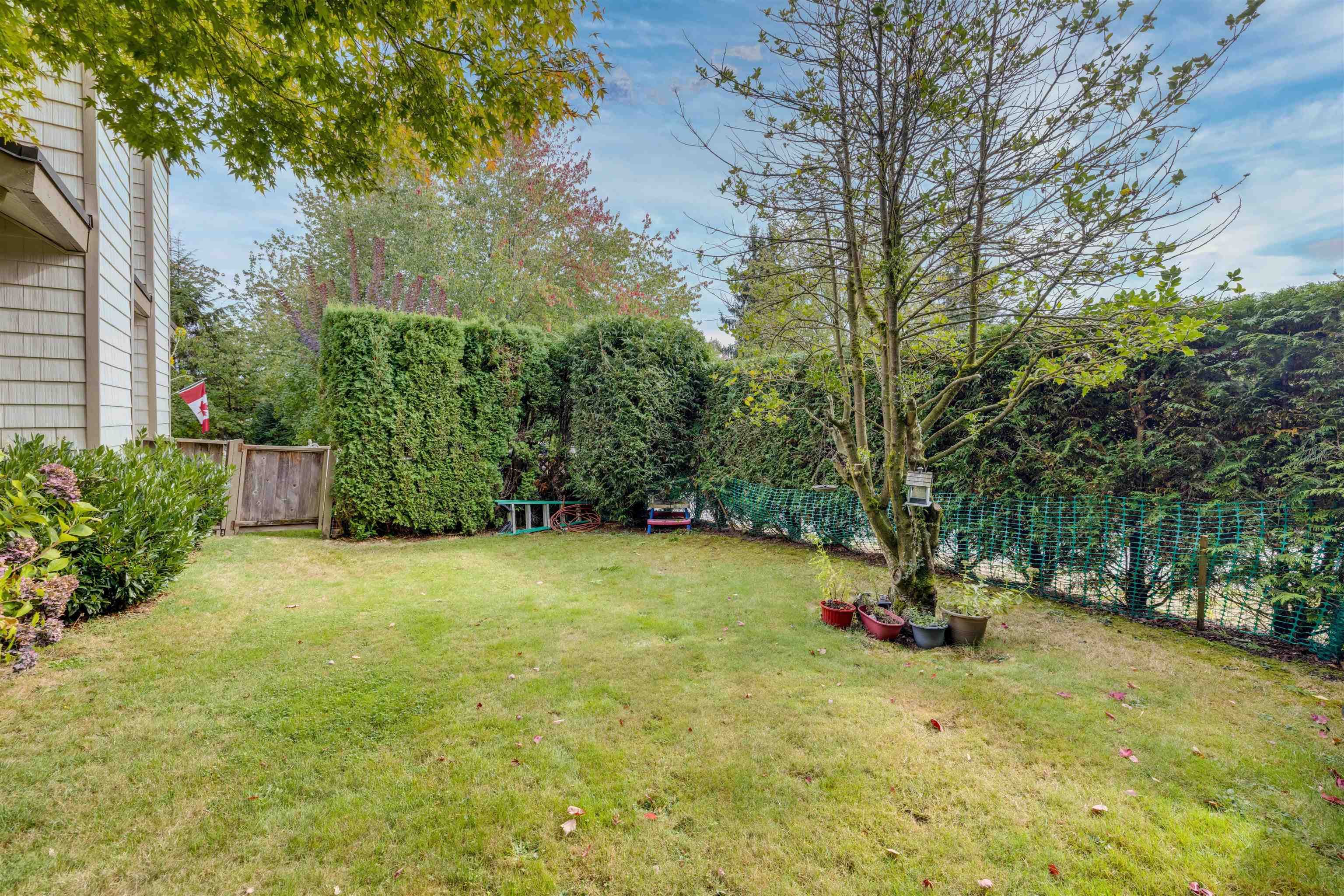 6211 W Greenside Drive, Surrey