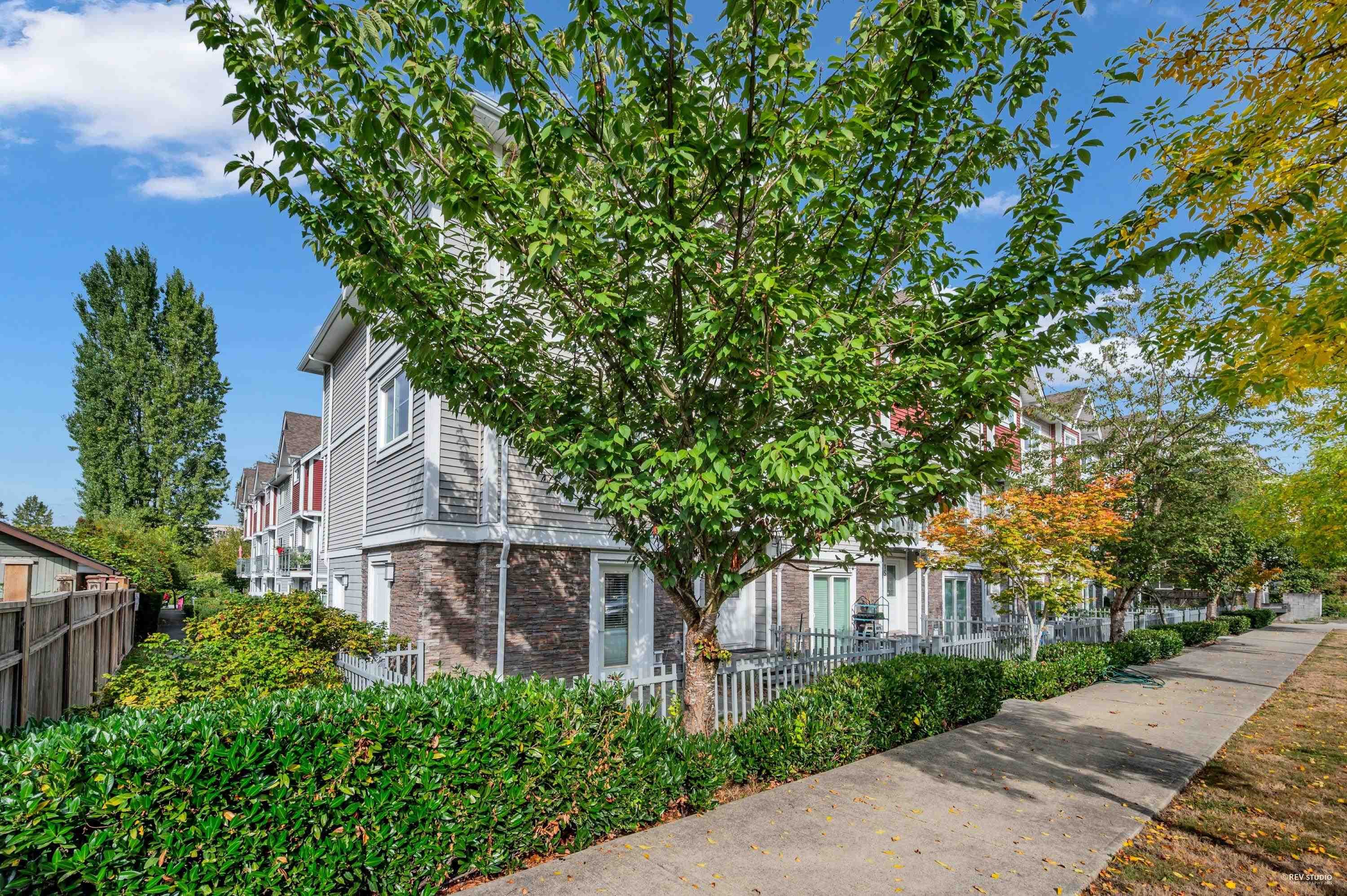 16 - 14320 103a Avenue, Surrey, V3T 5C3 — photo 4