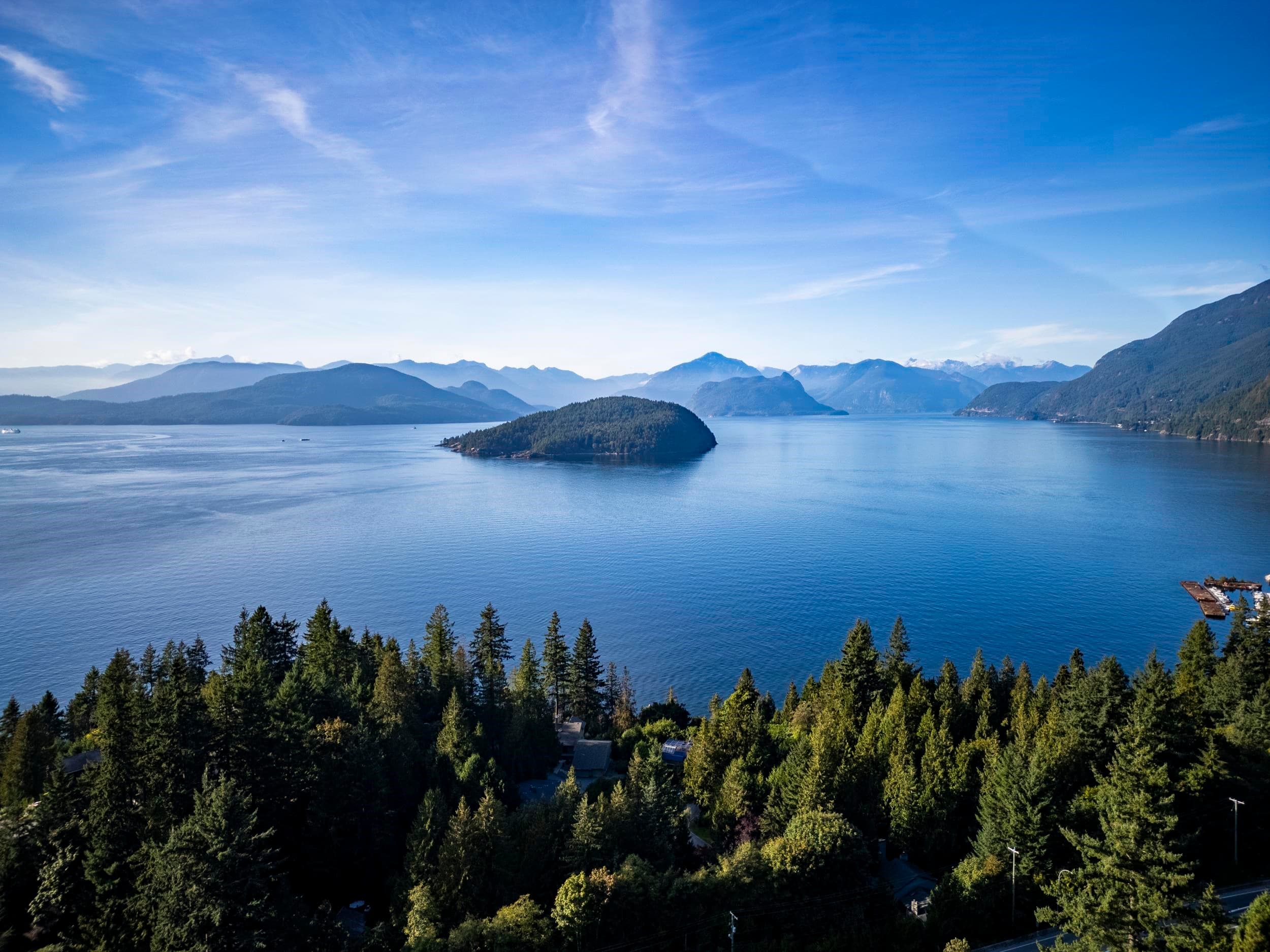 8519 Seascape Drive, West Vancouver, V7W 3J7 — photo 4