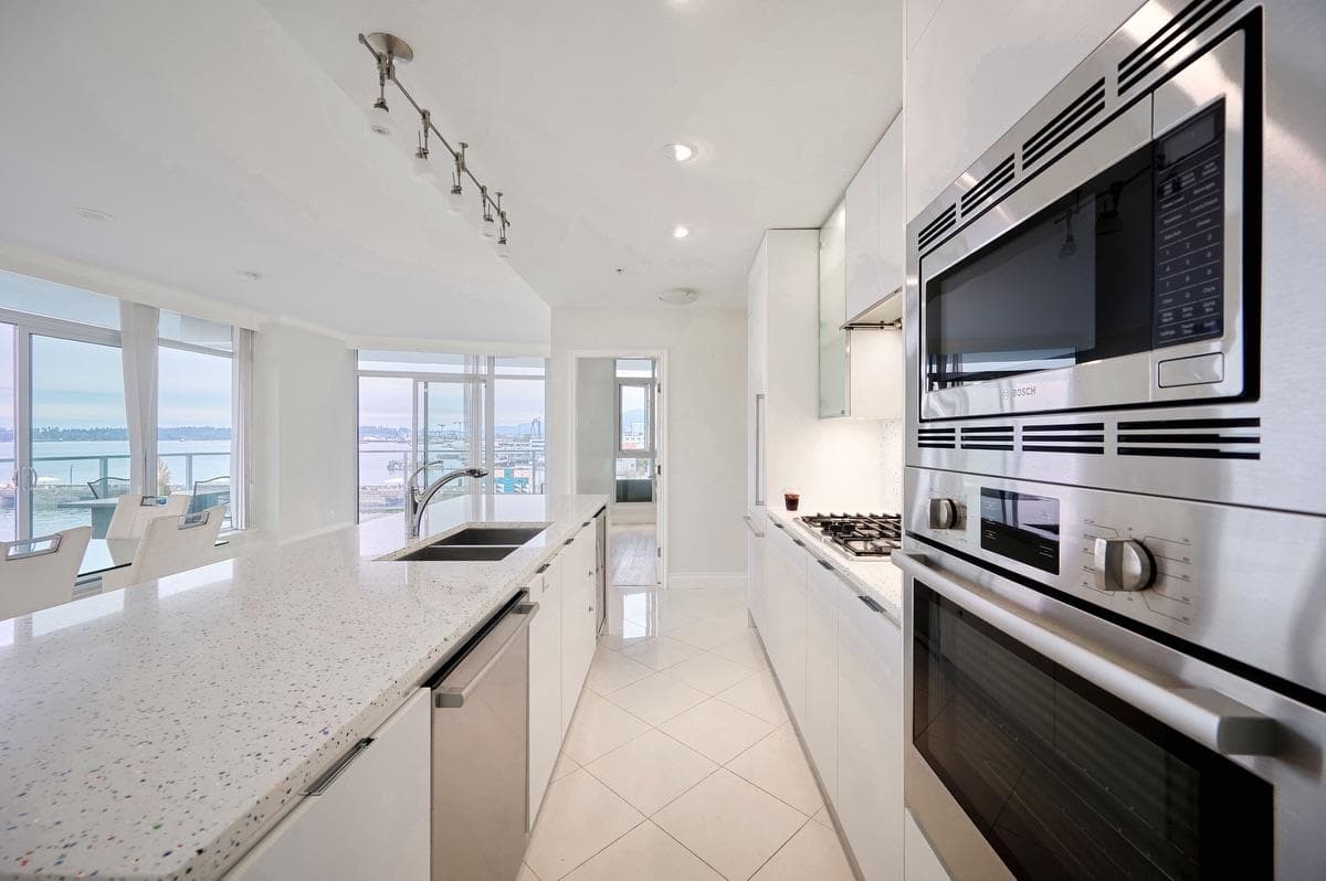 401 - 199 Victory Ship Way, North Vancouver, V7L 0B5 — photo 5