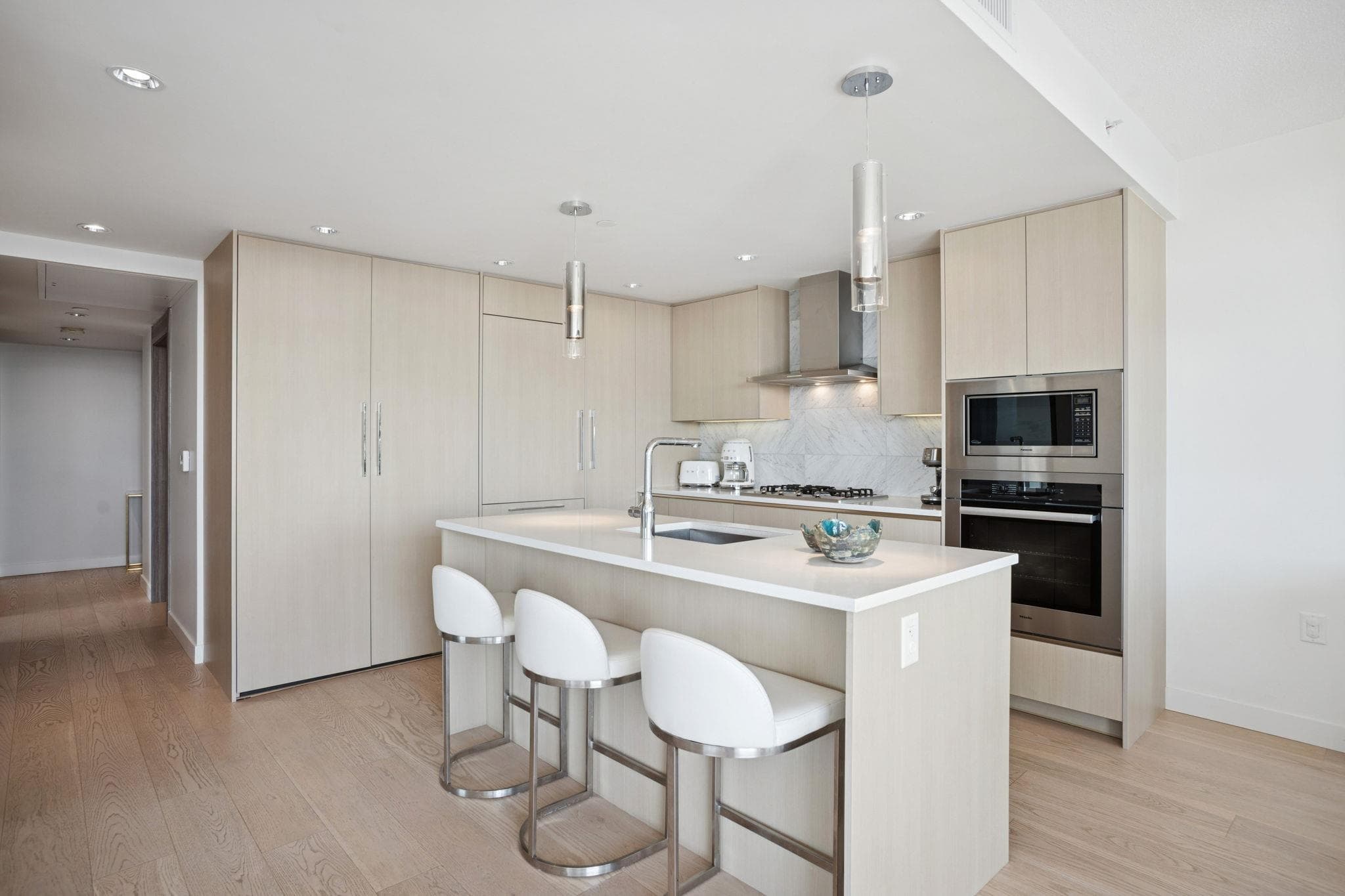 2618 - 89 Nelson Street, Vancouver, V6Z 0E7 — photo 2