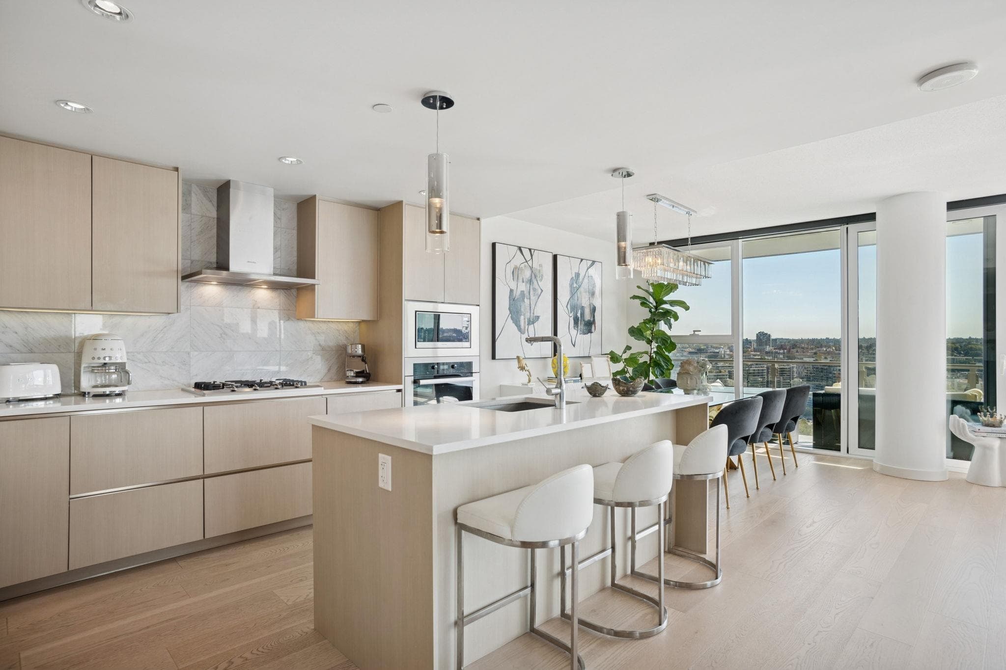 2618 - 89 Nelson Street, Vancouver
