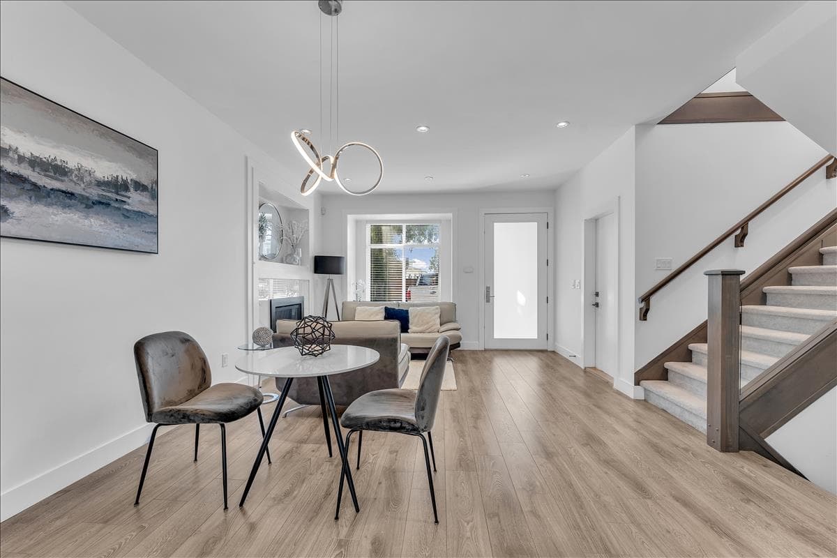 7430 Canada Way, Burnaby, V3N 3J6 — photo 3