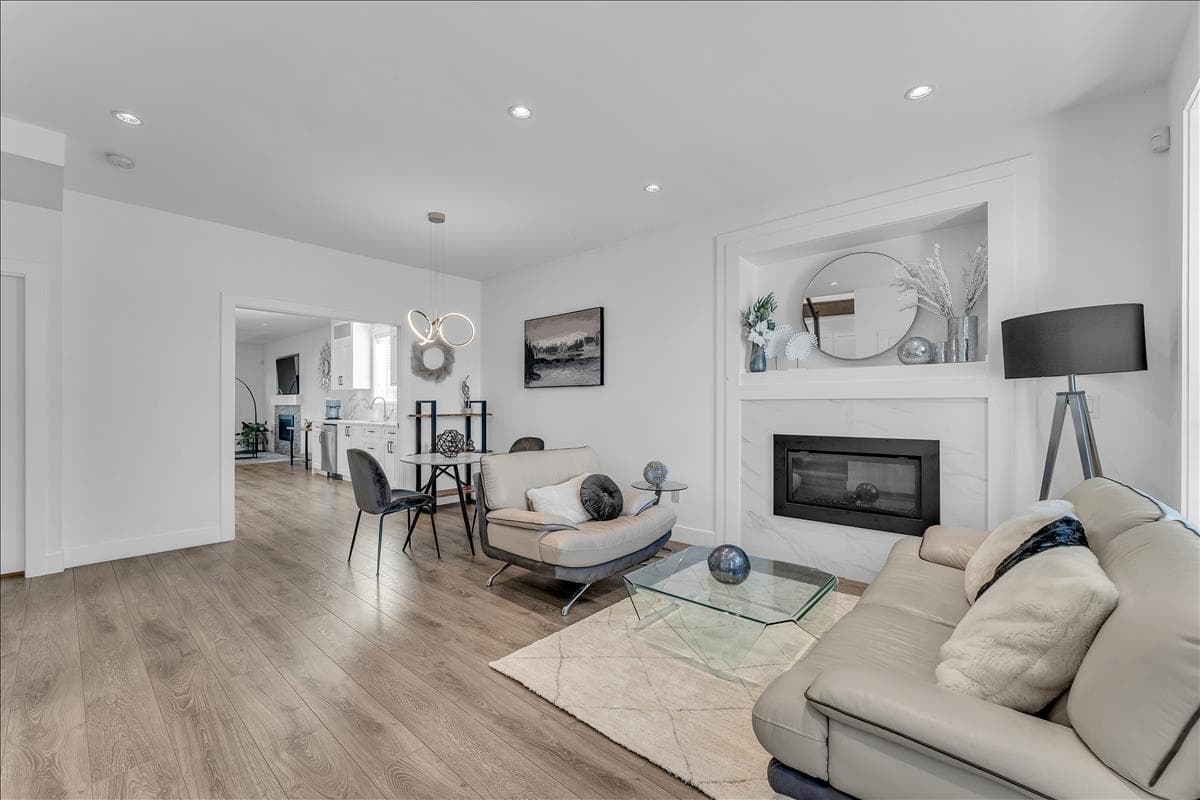 7430 Canada Way, Burnaby, V3N 3J6 — photo 5