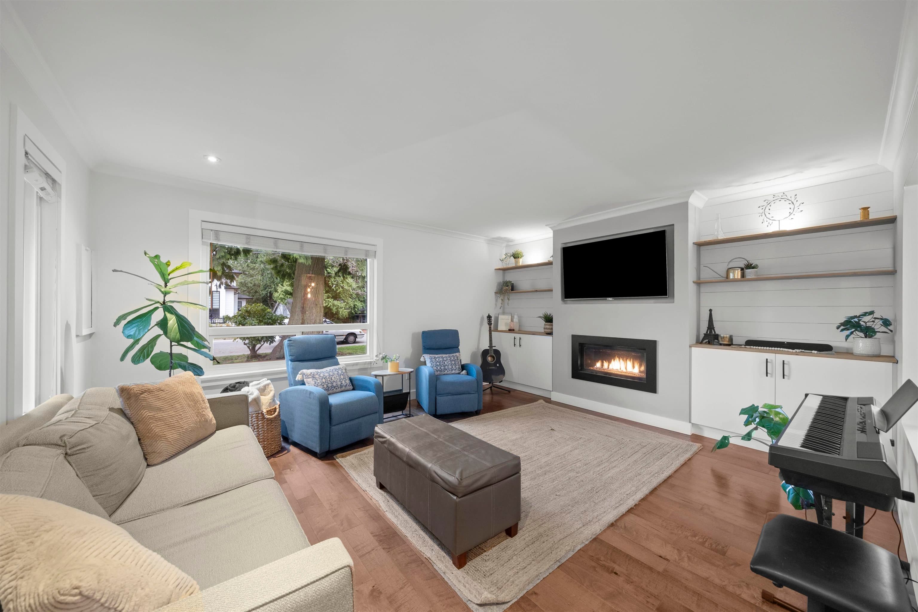 13507 15 Avenue, Surrey, V4A 5H4 — photo 3