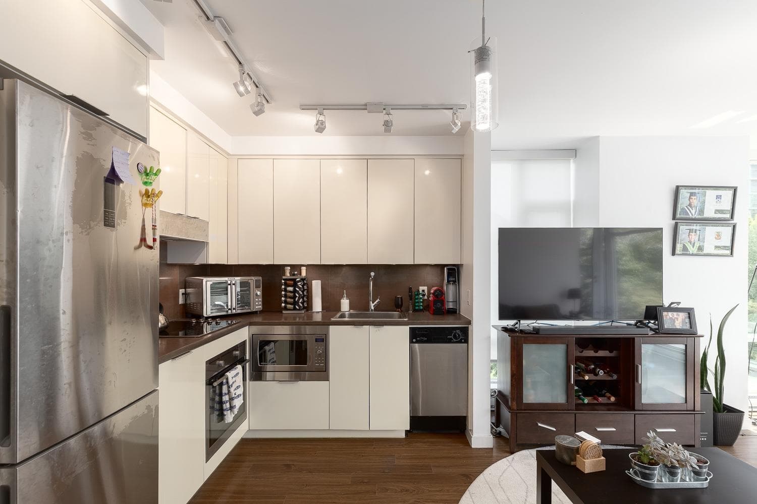 315 - 161 W Georgia Street, Vancouver, V6B 0K9 — photo 3
