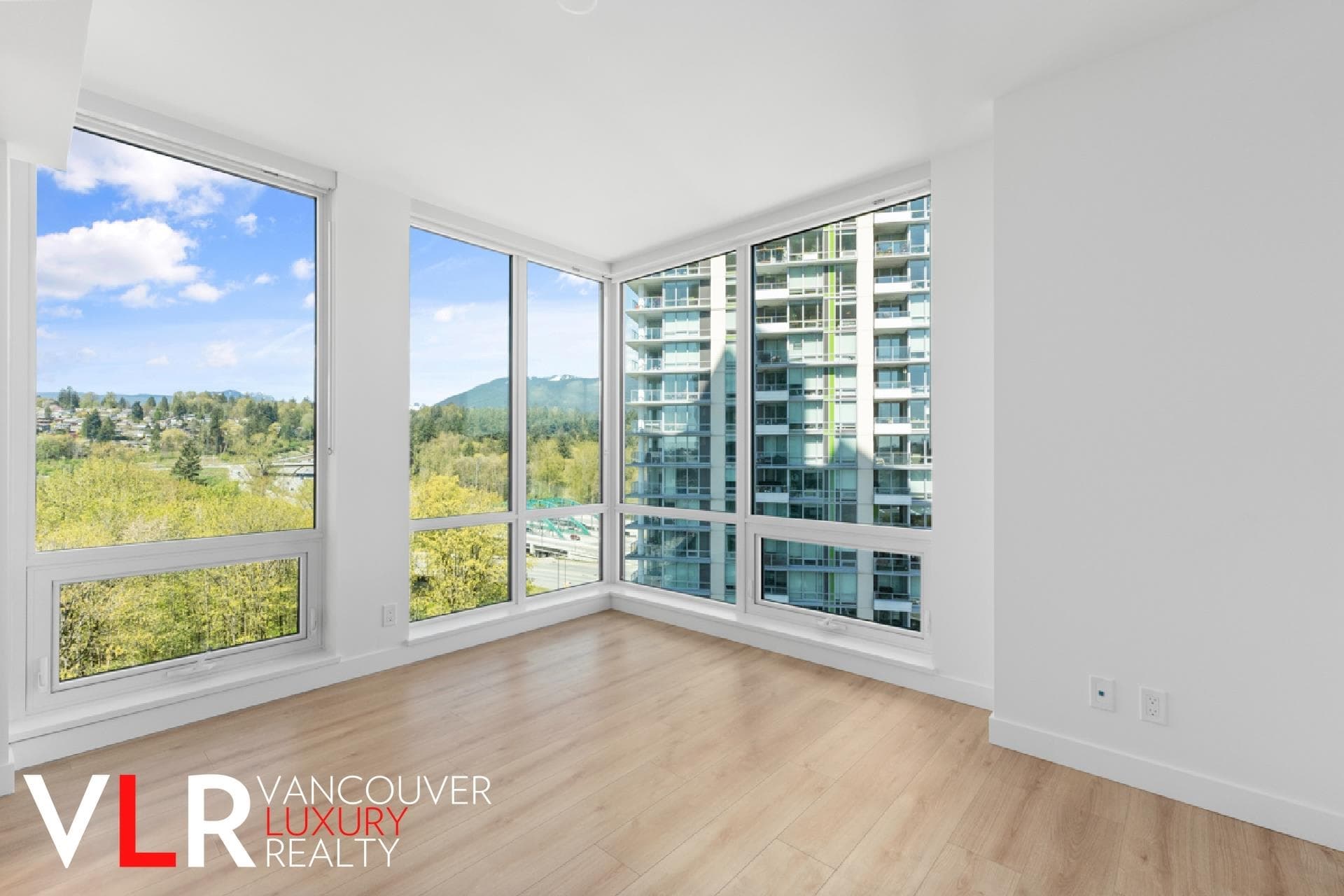 1202 - 1500 Fern Street, North Vancouver, V7J 1H6 — photo 4