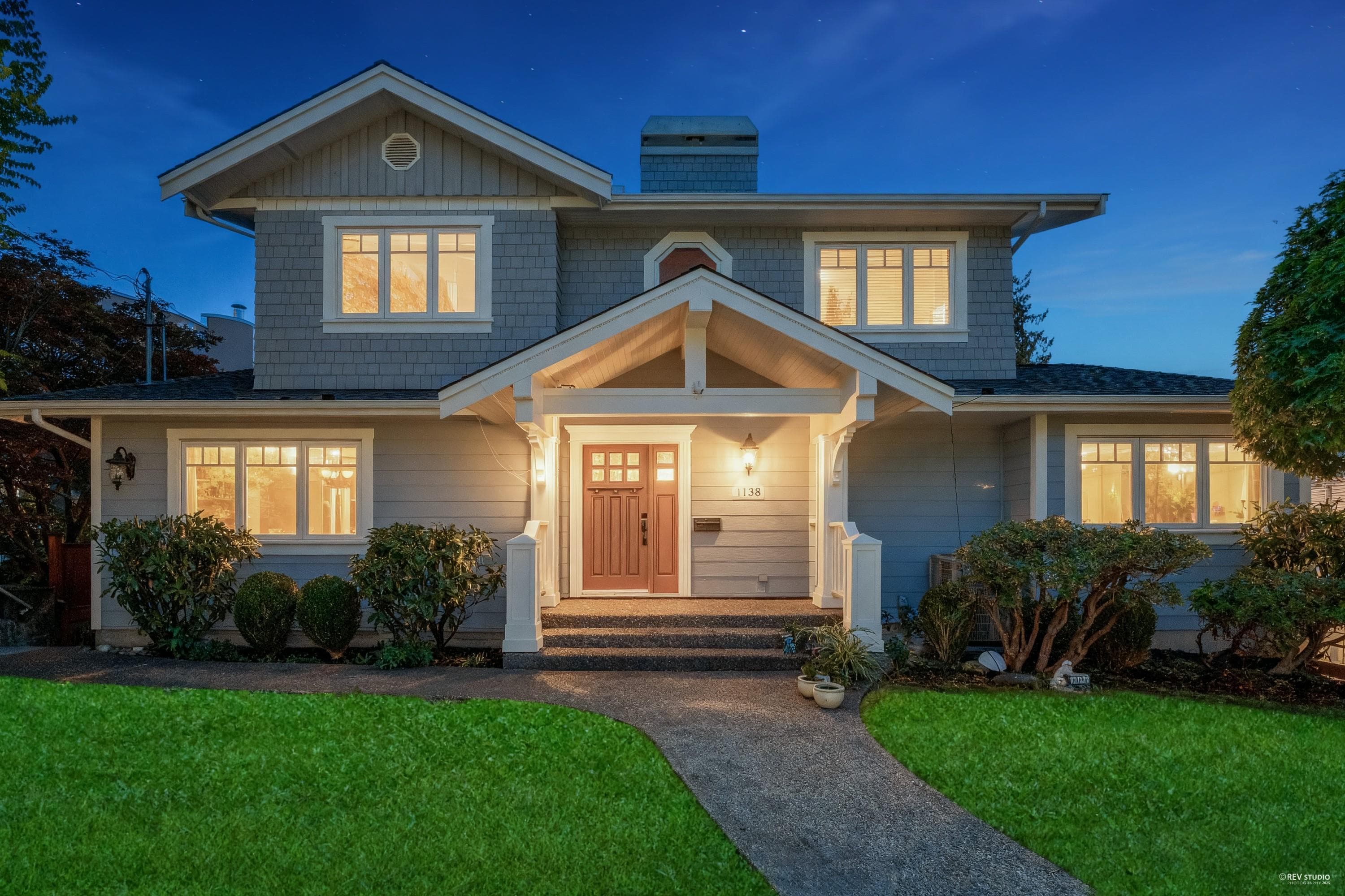 1138 Inglewood Avenue, West Vancouver, V7T 1Y5 — photo 2