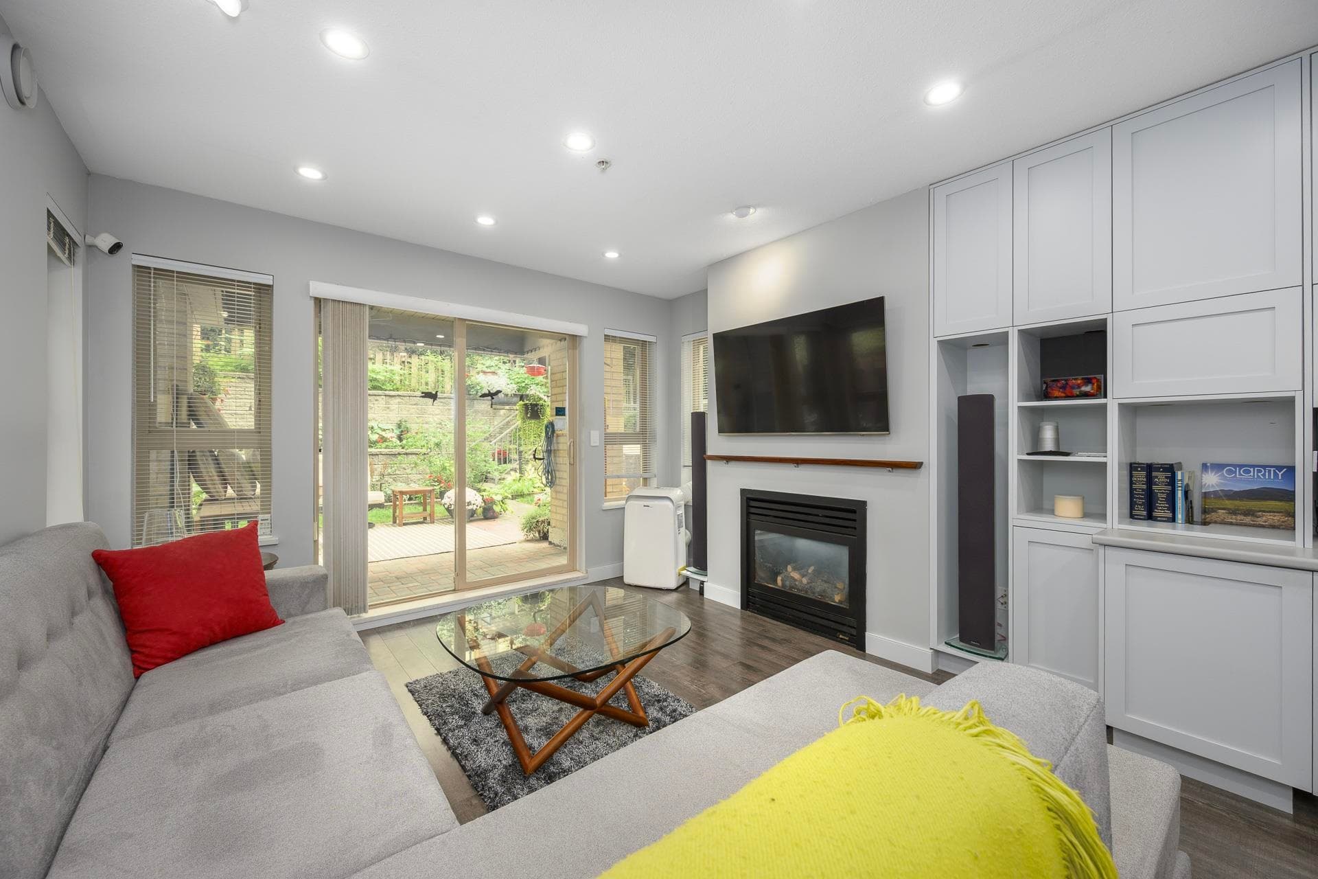210 - 9319 University Crescent, Burnaby, V5A 4Y5 — photo 5