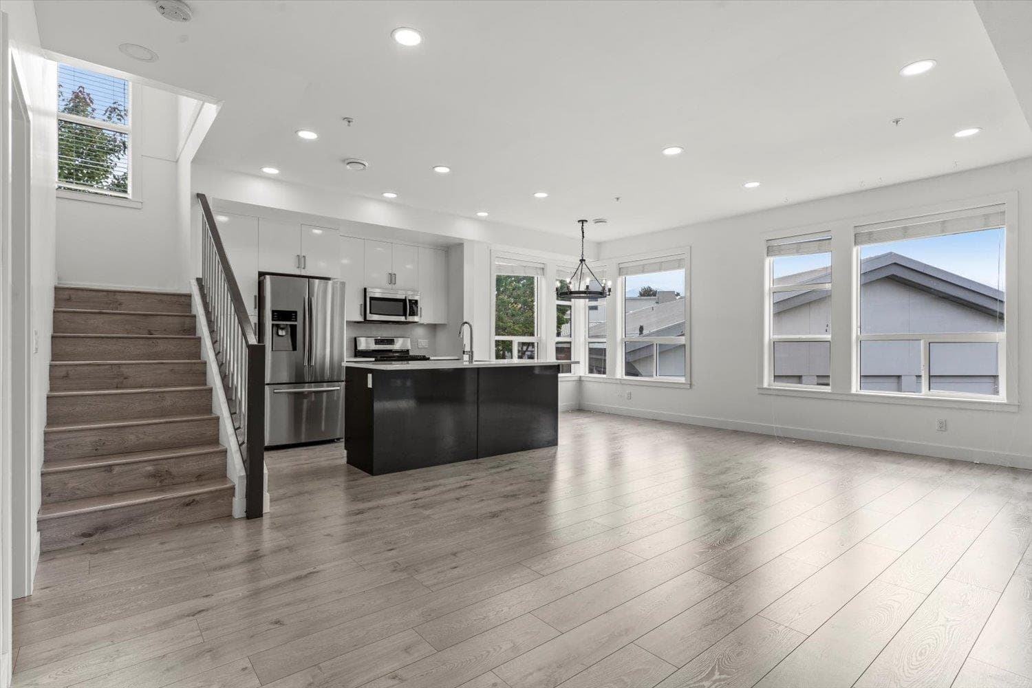 28 - 8466 Midtown Way, Chilliwack, V2P 0G8 — photo 5