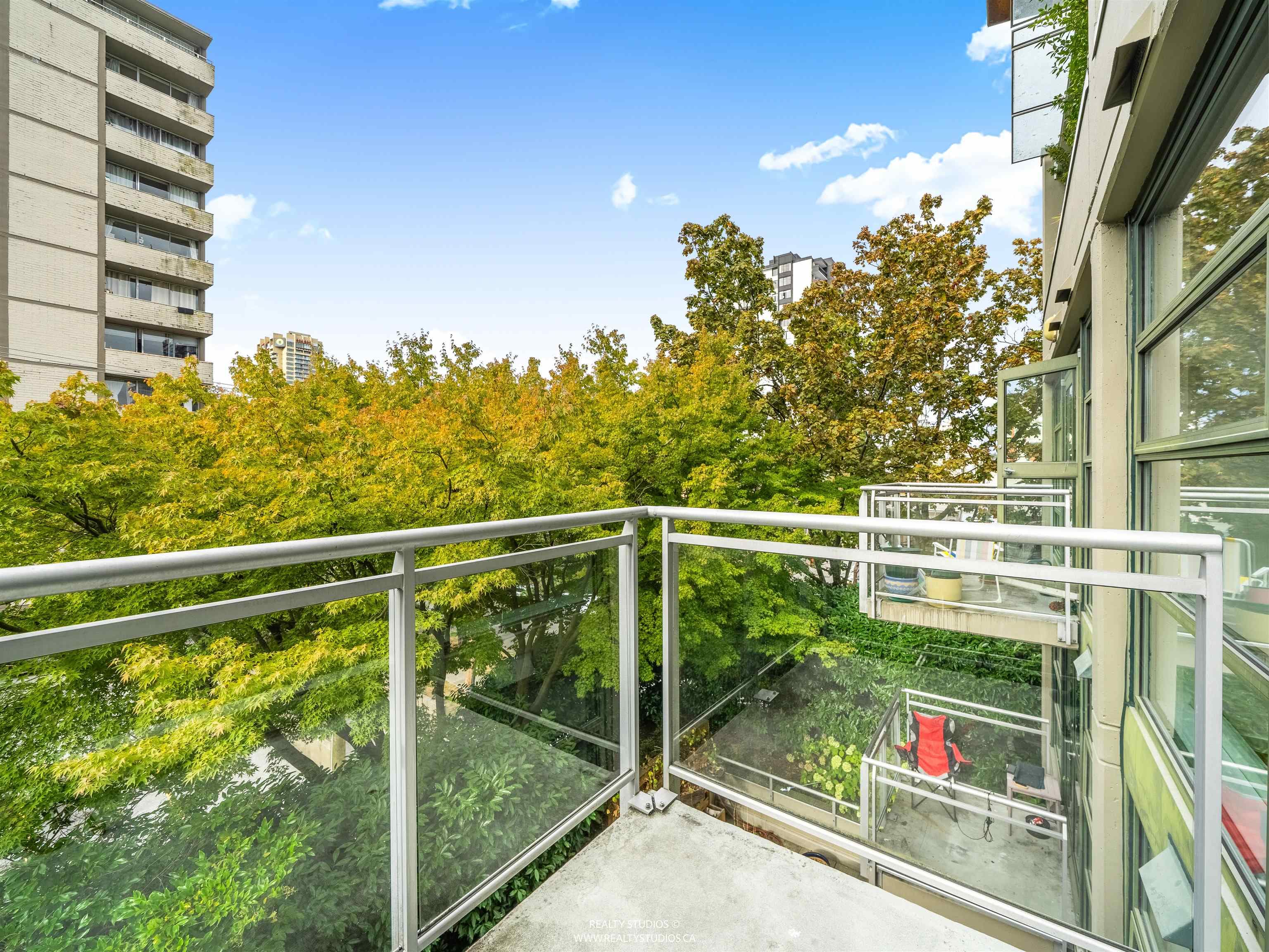 302 - 1688 Robson Street, Vancouver, V6G 1C7 — photo 2
