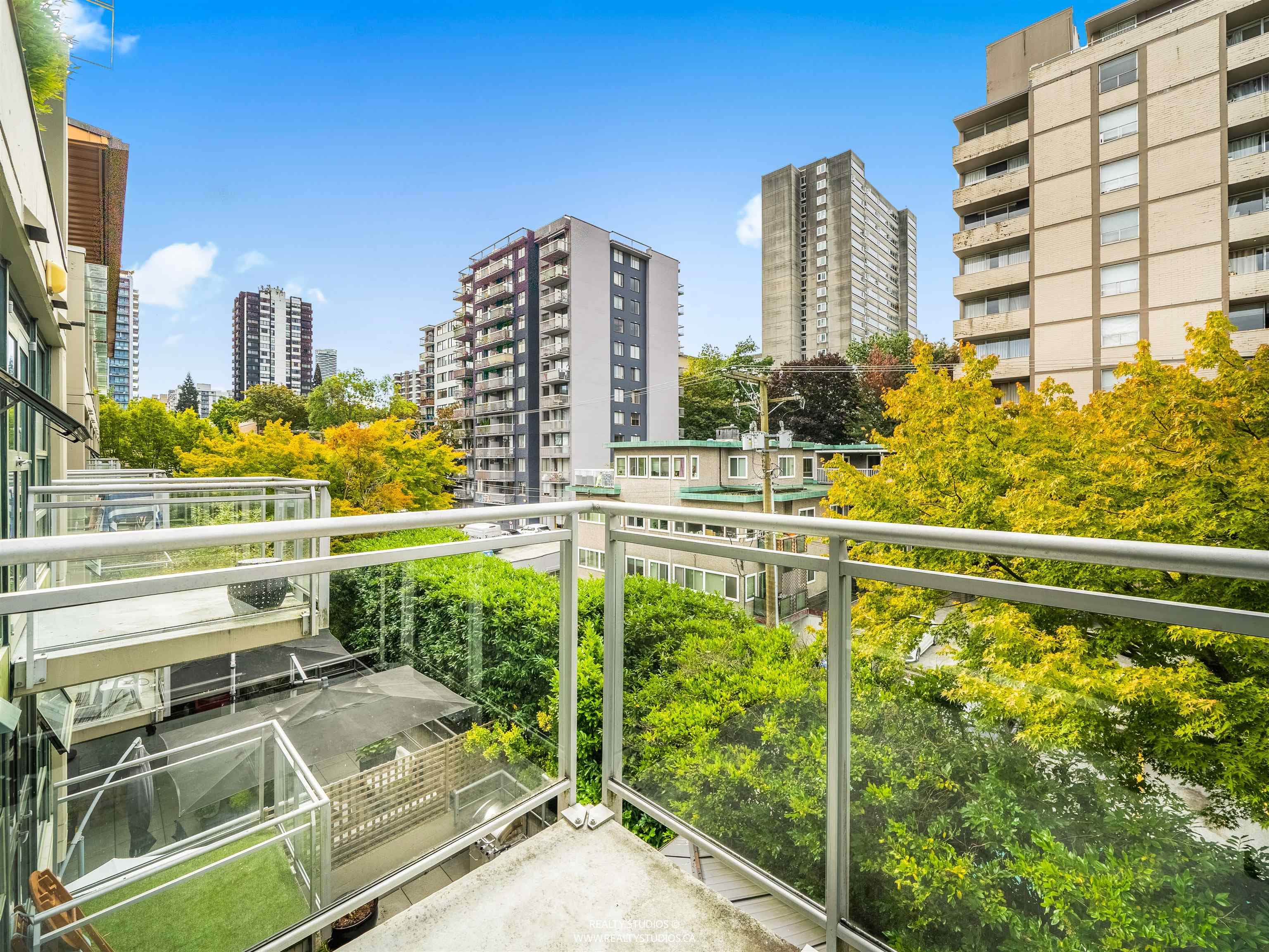 302 - 1688 Robson Street, Vancouver, V6G 1C7 — photo 3