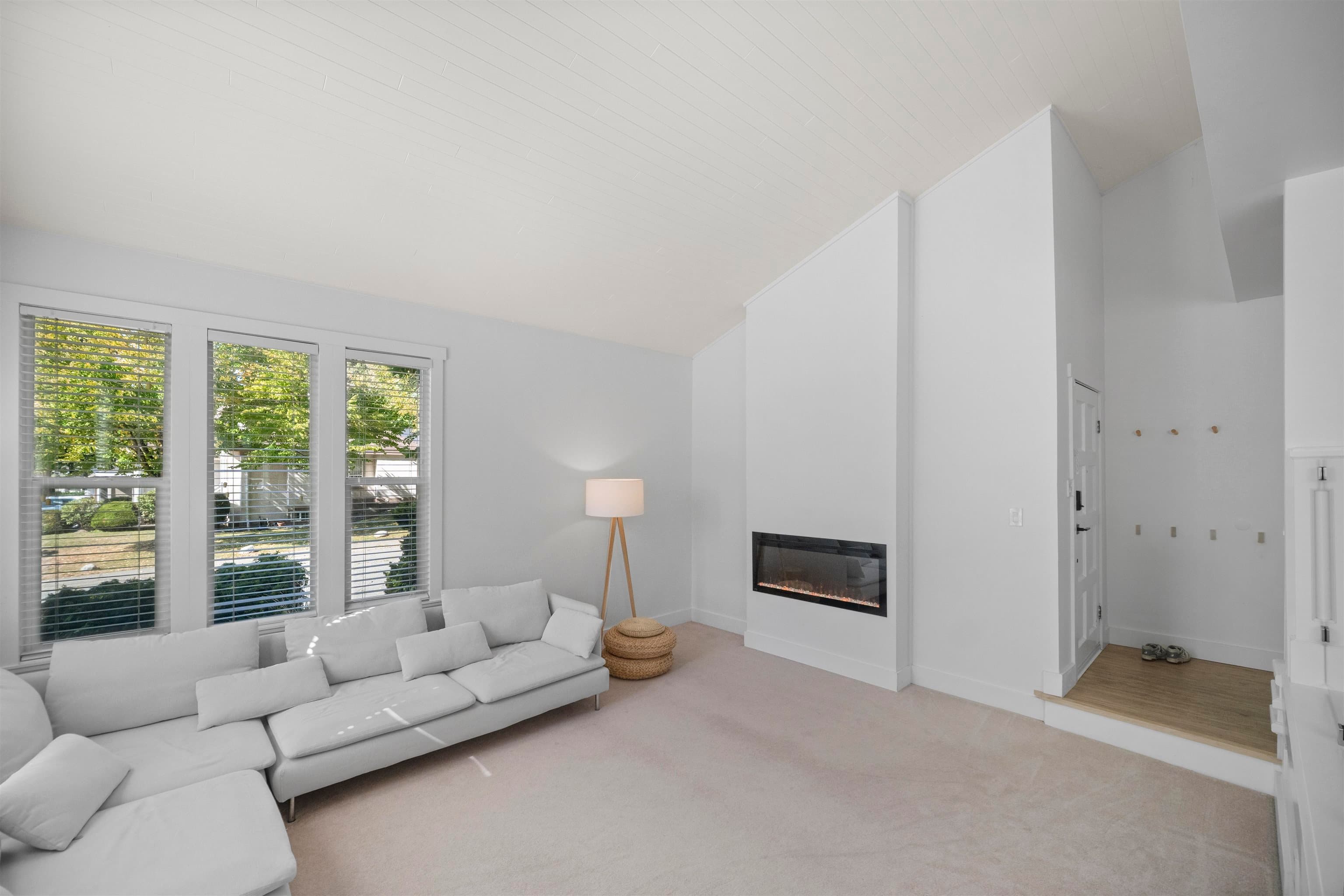 5786 Aberdeen Street, Surrey, V3S 4W2 — photo 5