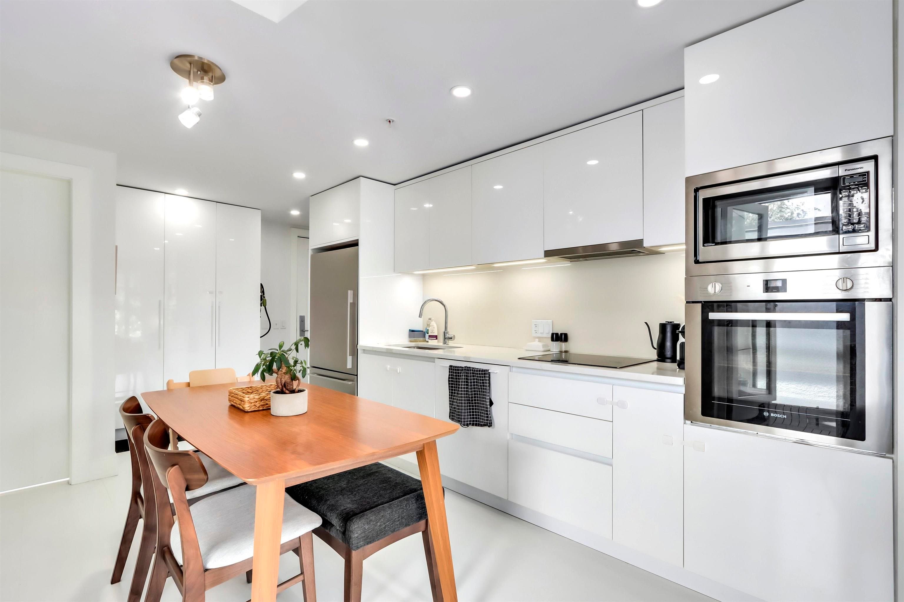 303 - 2239 W 7th Avenue, Vancouver, V6K 1Y3 — photo 5