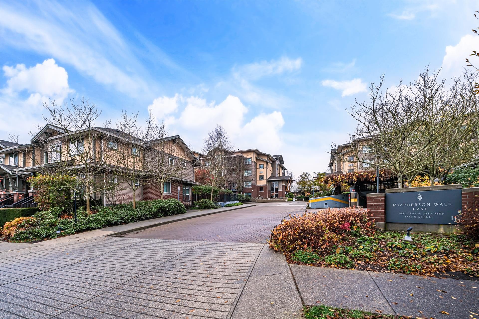 417 - 5885 Irmin Street, Burnaby, V5J 0C2 — photo 3
