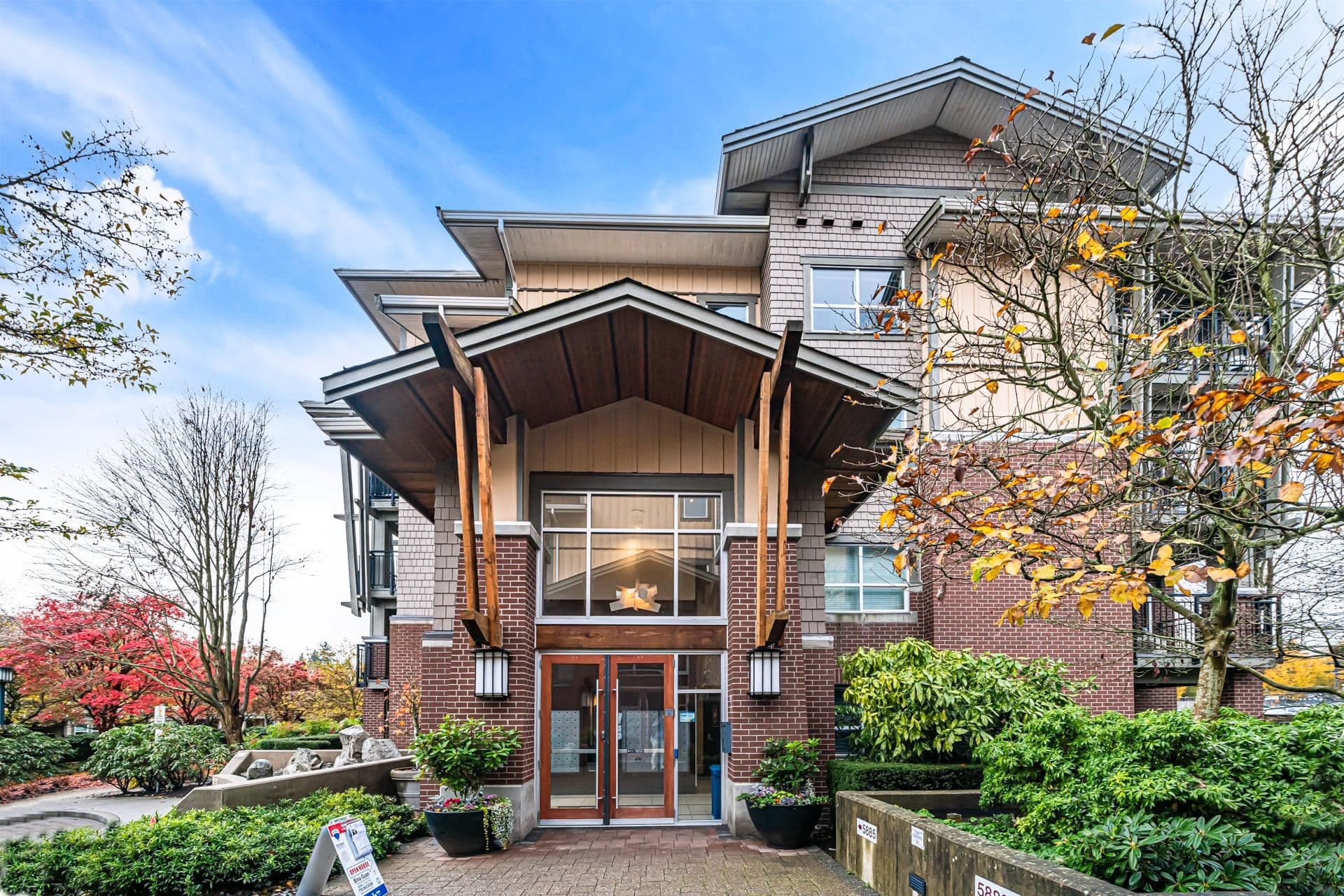 417 - 5885 Irmin Street, Burnaby — sold