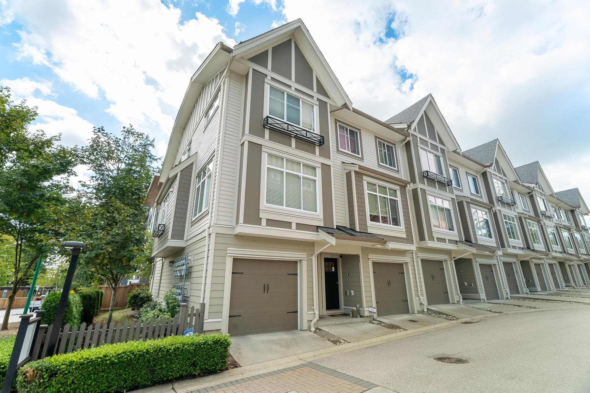 37 - 6591 195a Street, Surrey