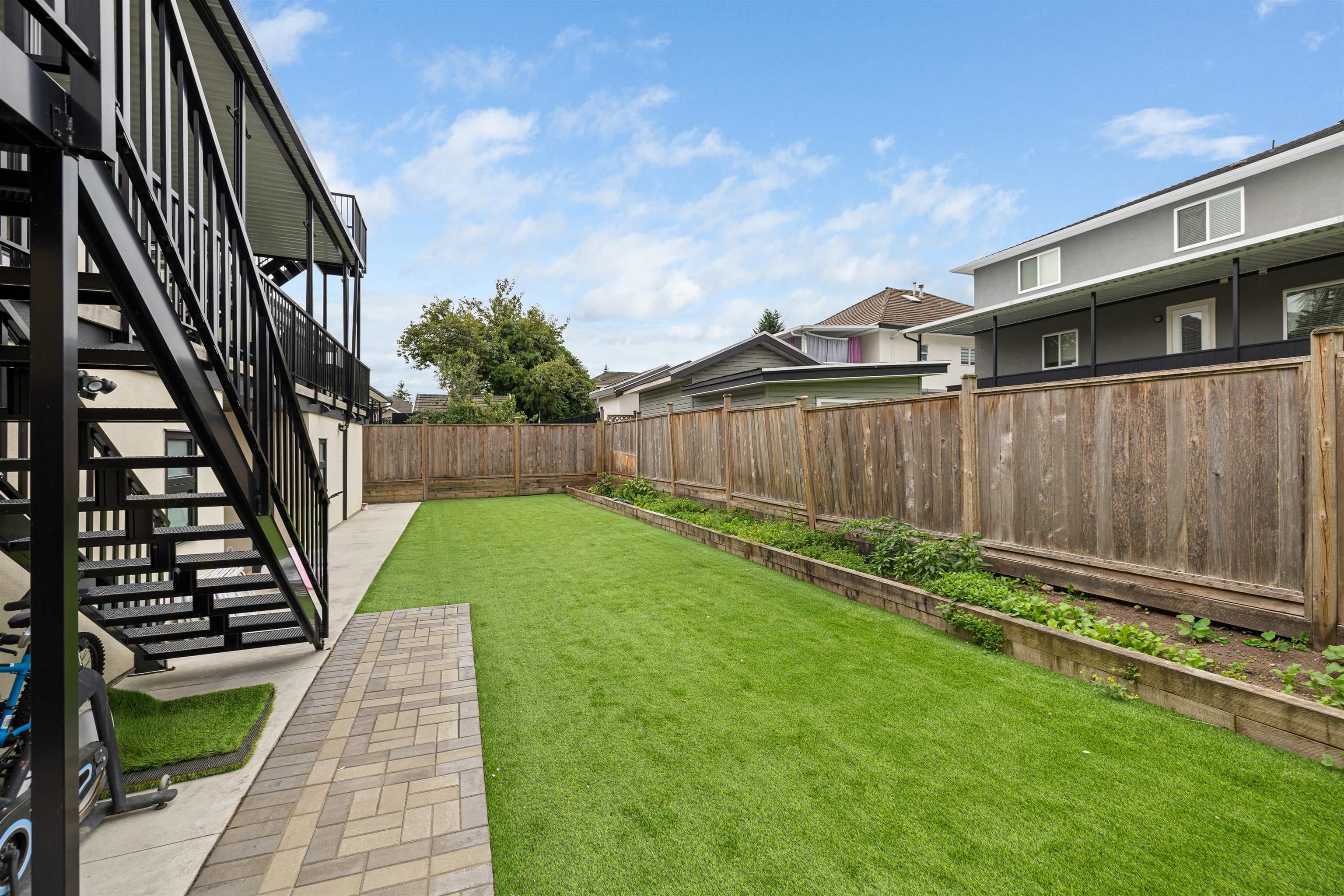 6899 Clevedon Drive, Surrey